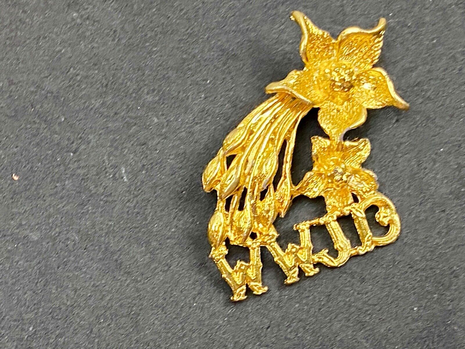 Vintage Brooch Pin WWJD What Would Jesus Do Flowers Gold Tone
