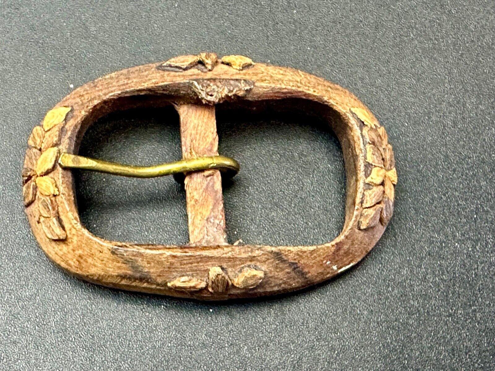 Vintage Artisan Mixed wood inlaid oval center bar quality Belt Buckle