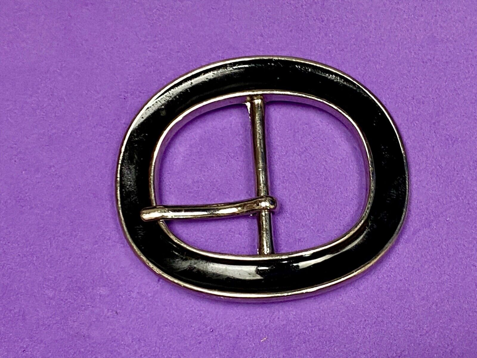3" Wide Formal Silver And Black Color Oval Belt Buckle - Retro Vibe