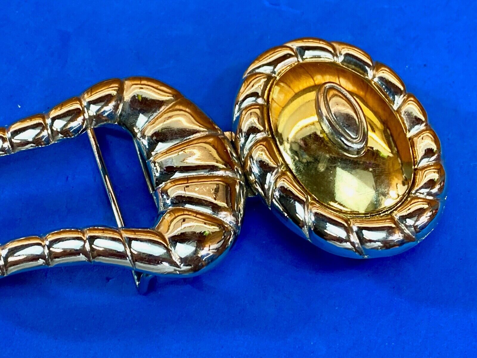 Two Piece - Gold Tone Belt Buckle By Damebelt