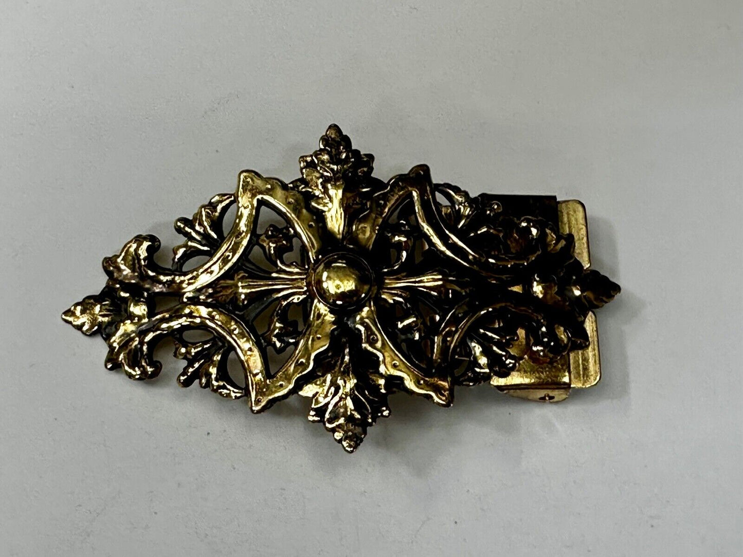 Victorian Style Filigree with Large Gold Tone Leaves Vintage Belt Buckle