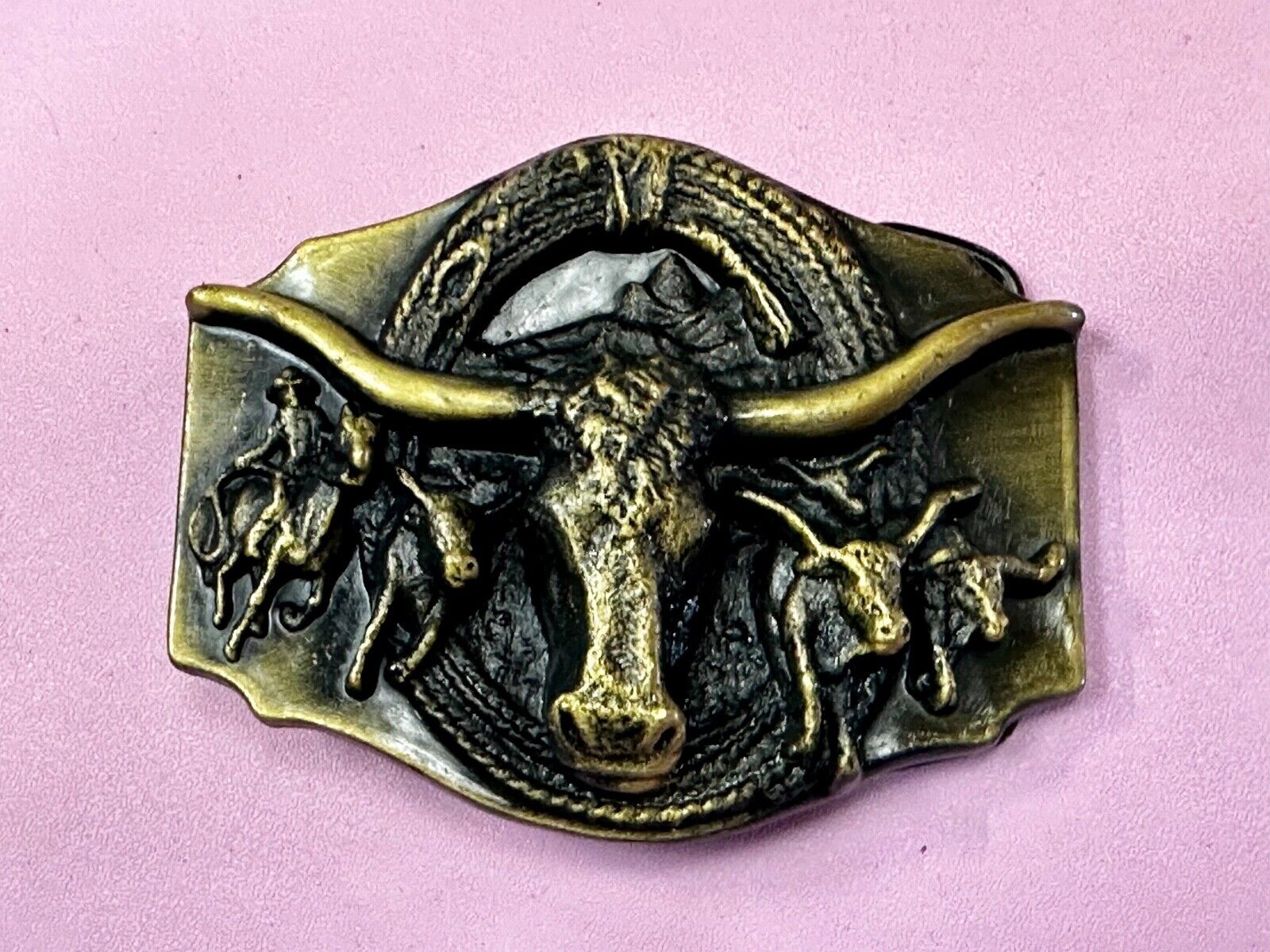 Vintage Long Horn Roping Horseback Rodeo Cowboy and Raised 3D Head Belt Buckle