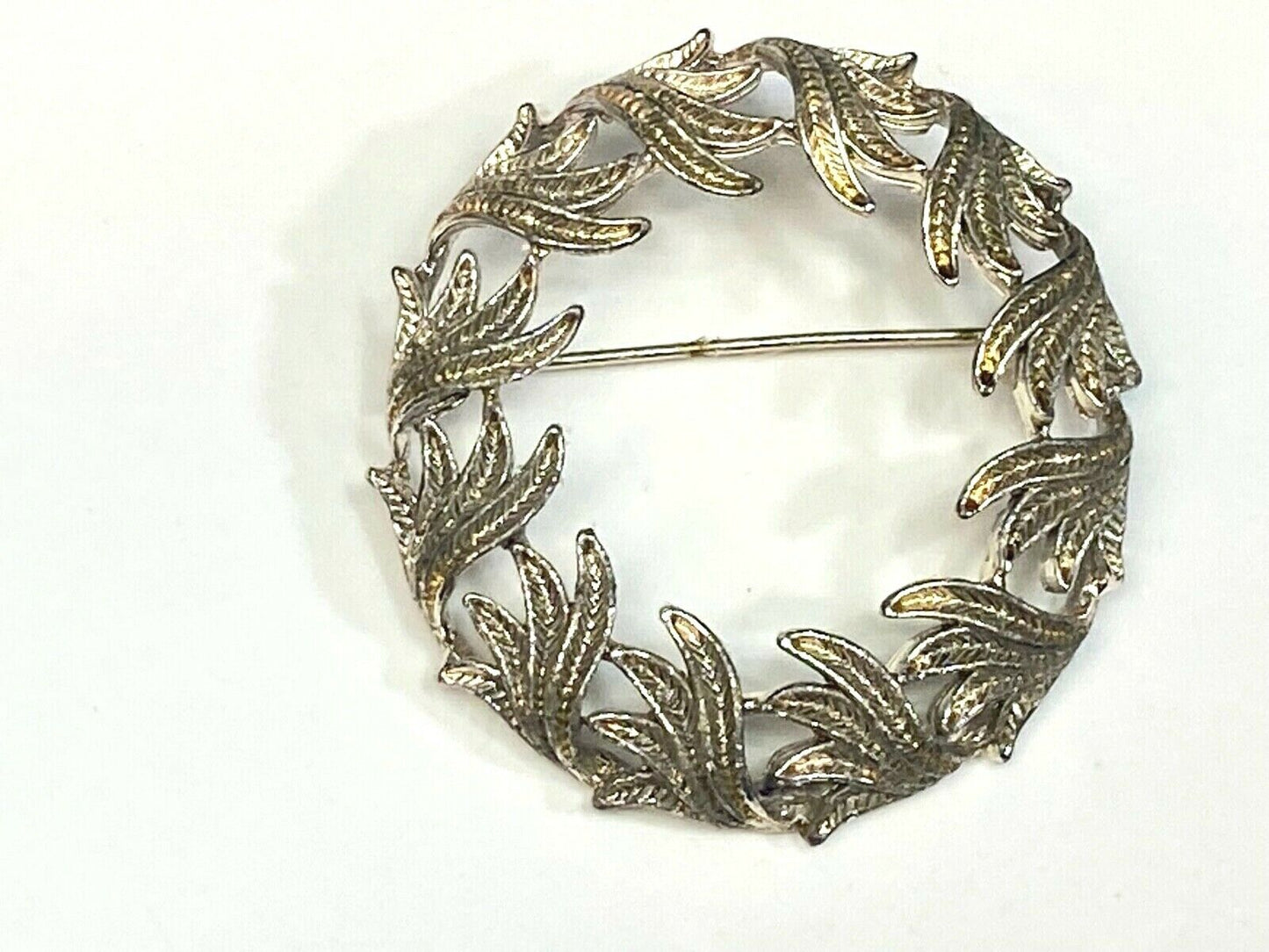 Art Deco Style Leaves Leaf Wreath Round Vintage Brooch Pin Signed Gerry's