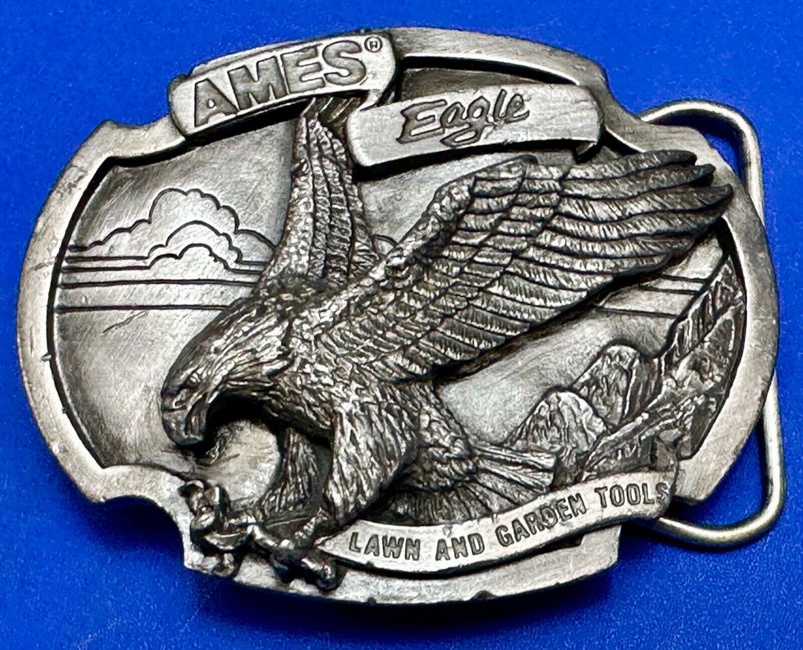 AMES TOOLS Vintage 1987 Belt Buckle - EAGLE - Lawn and garden tools