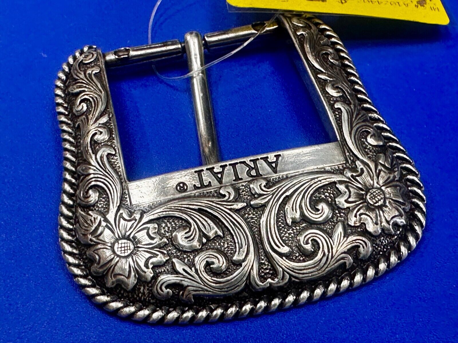 Ariat 2007 Ranger Style Detailed Flower Swirl Rope Outlined Belt Buckle