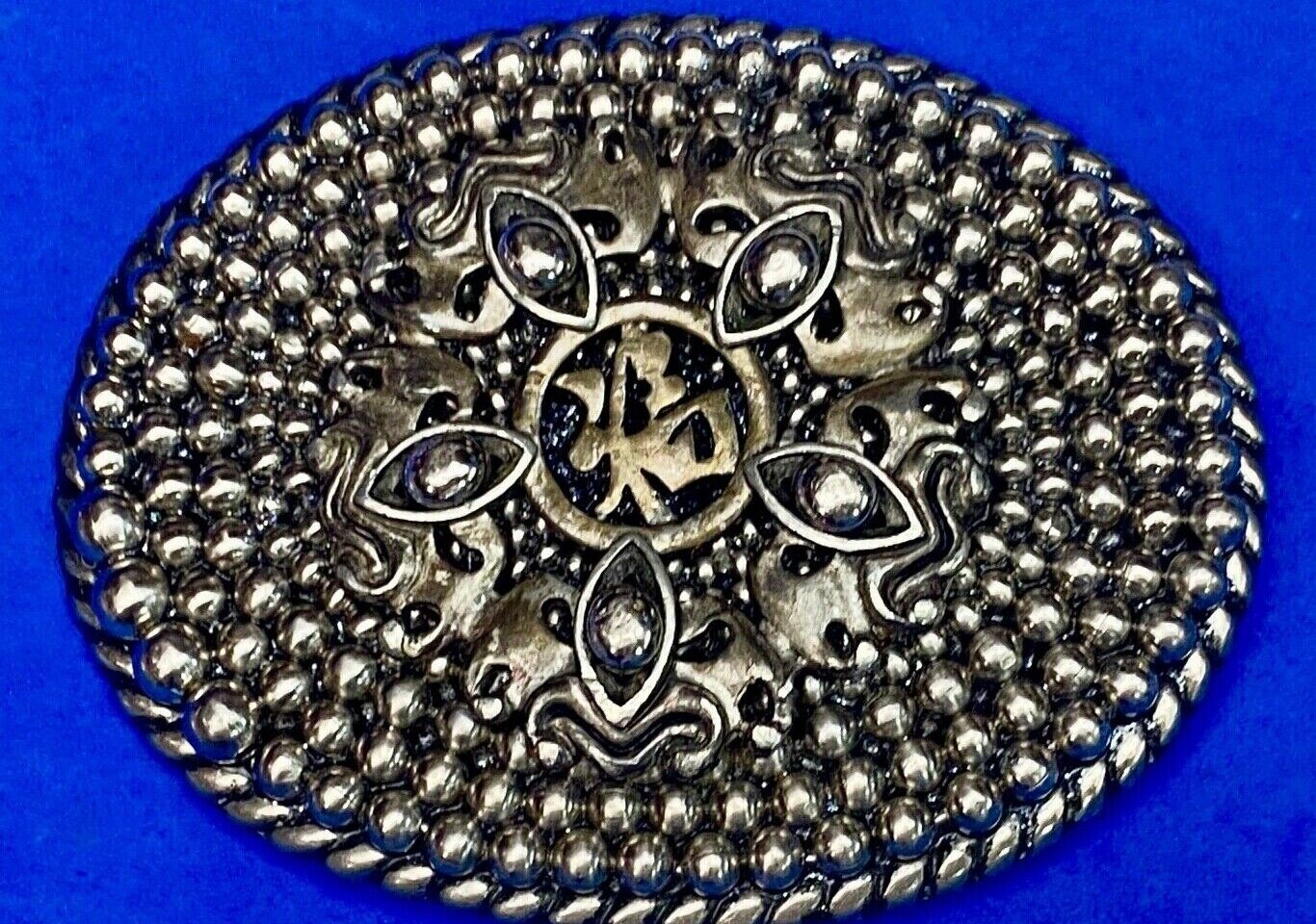 Unique Textured Silver Tone Metal Western Oval Belt Buckle 