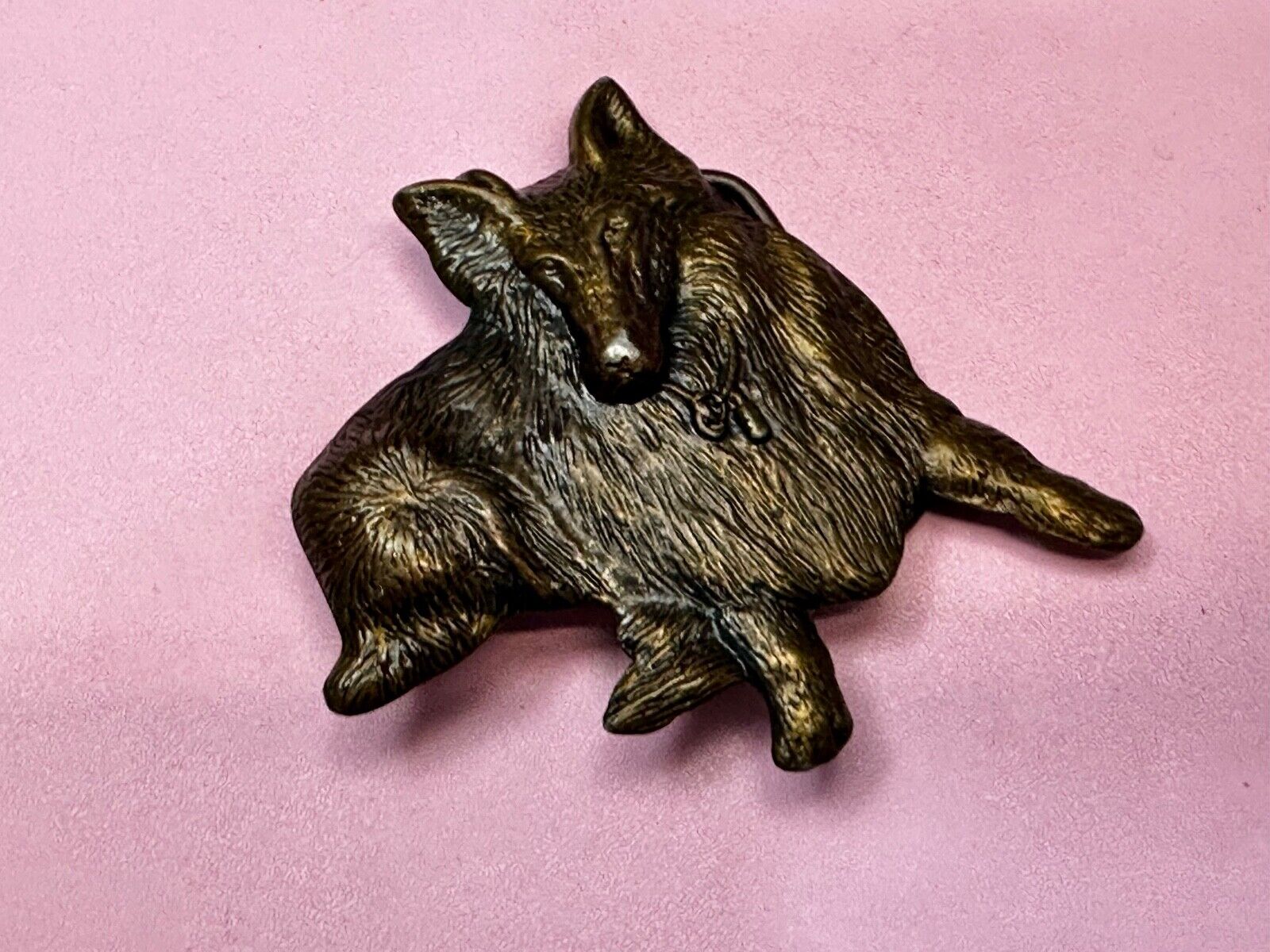 Adorable Collie Dog Breed Lassie Sitting Breeder Owner Vtg. CutoutBelt Buckle