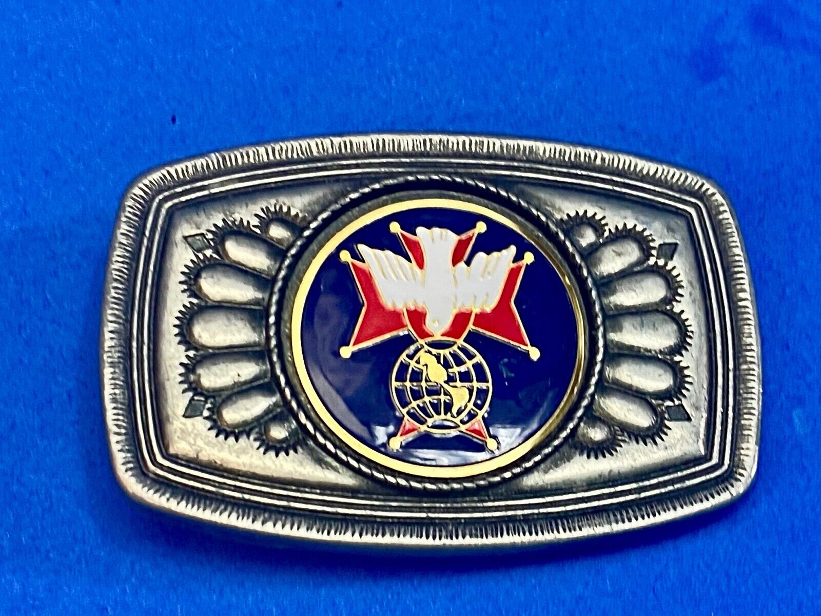 Unknown To Me Dove? As Picture Centerpiece In Southwest Vibebelt Buckle 