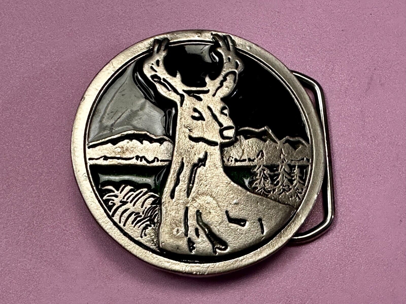 Abstract Deer Drawing Vintage Round Raised numbered Belt Buckle