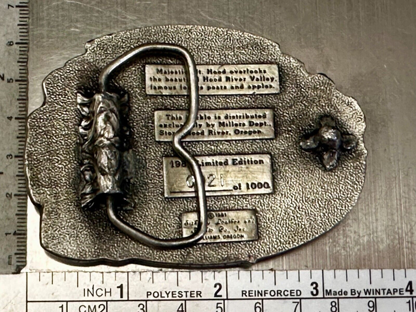 Mt. Hood River Valley Oregon Majestic Scenery Vtg 1981 Commemorative Belt Buckle