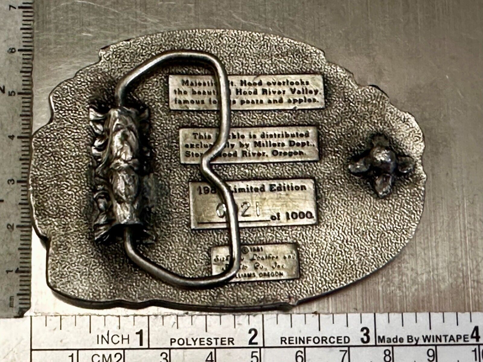 Mt. Hood River Valley Oregon Majestic Scenery Vtg 1981 Commemorative Belt Buckle