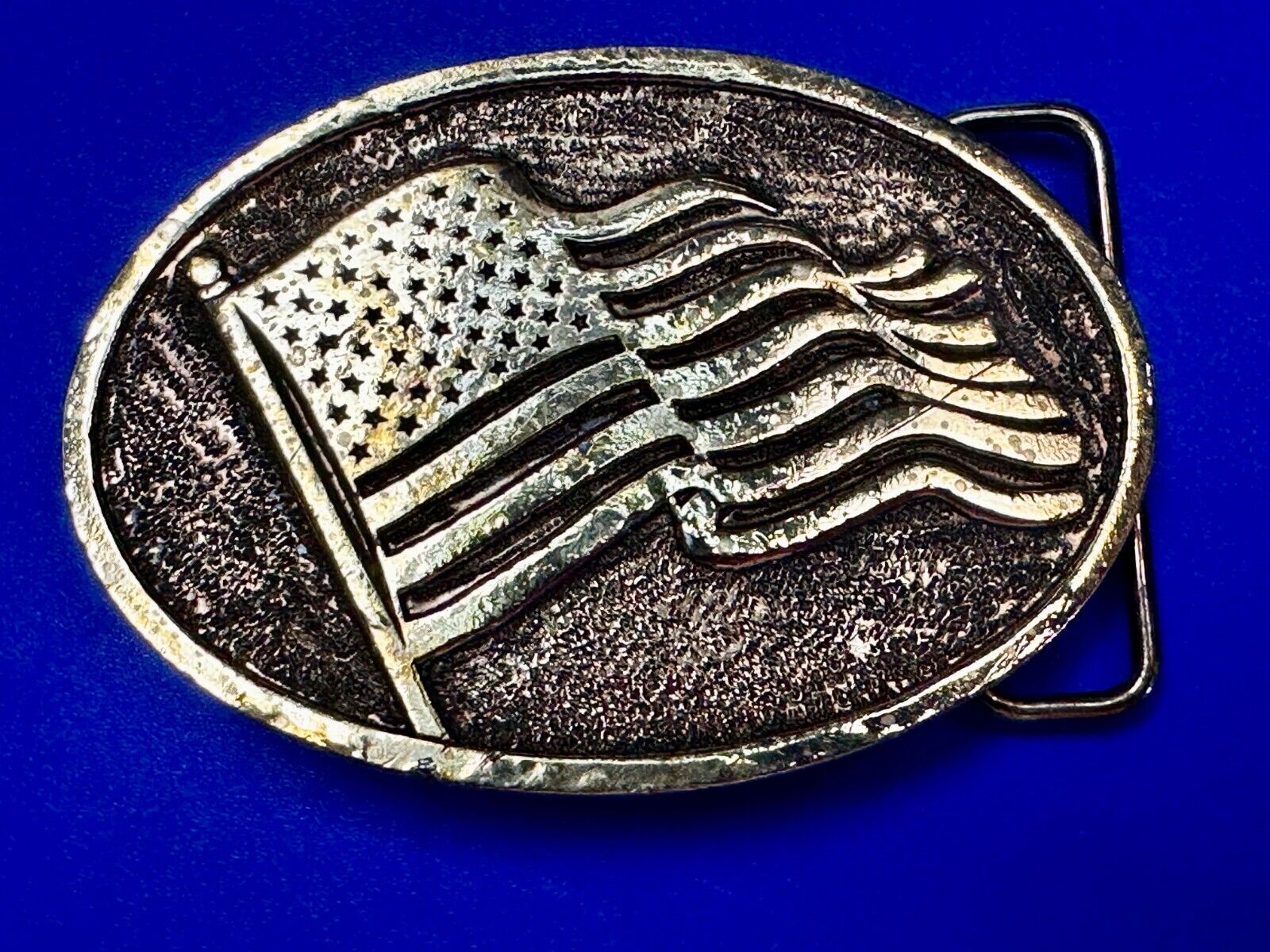 American Flag Patriotic Gold Tone Vintage Oval Belt Buckle by Adezy