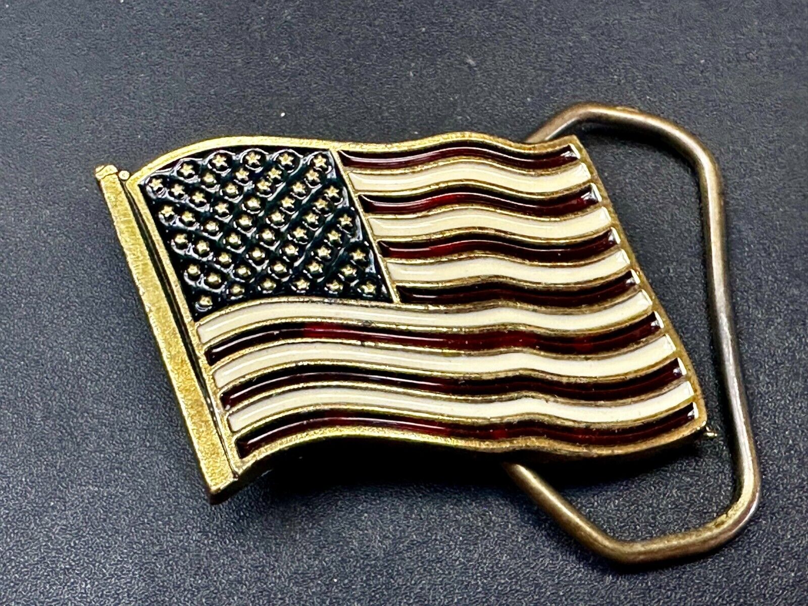 American Flag USA Patriotic Stars Stripe VTG 1981 Small Belt Buckle