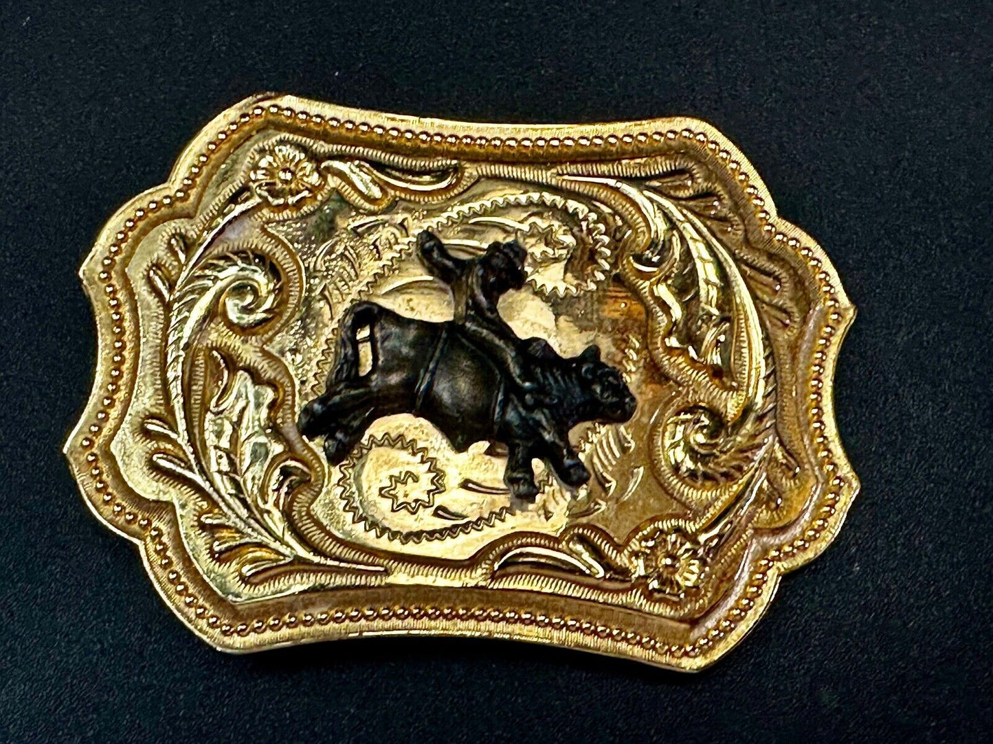Vintage Cowboy Saddle Bronc western two tone flower swirl belt buckle
