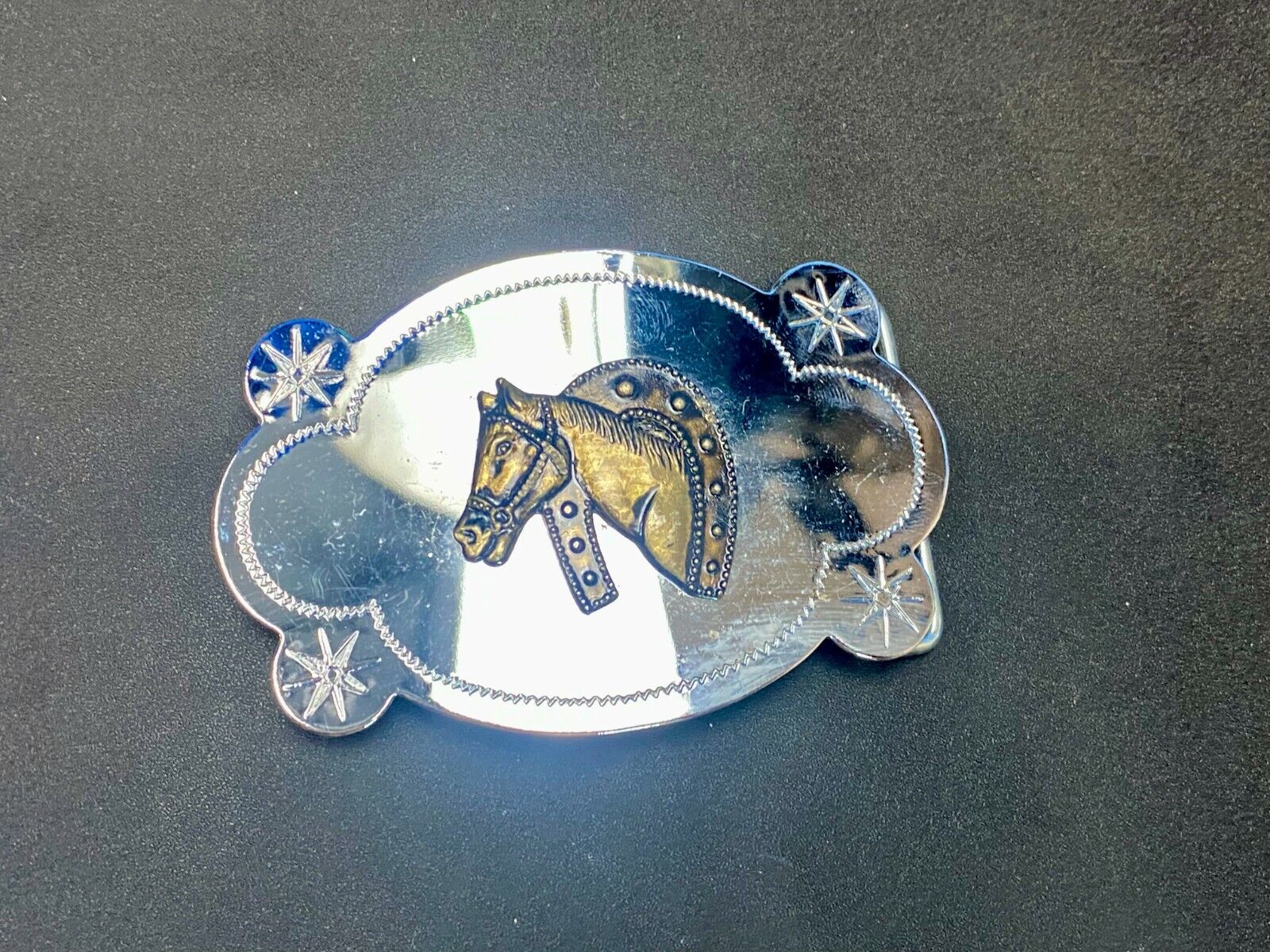 Vintage Horse Head Through Lucky Horseshoe Reflective Belt Buckle