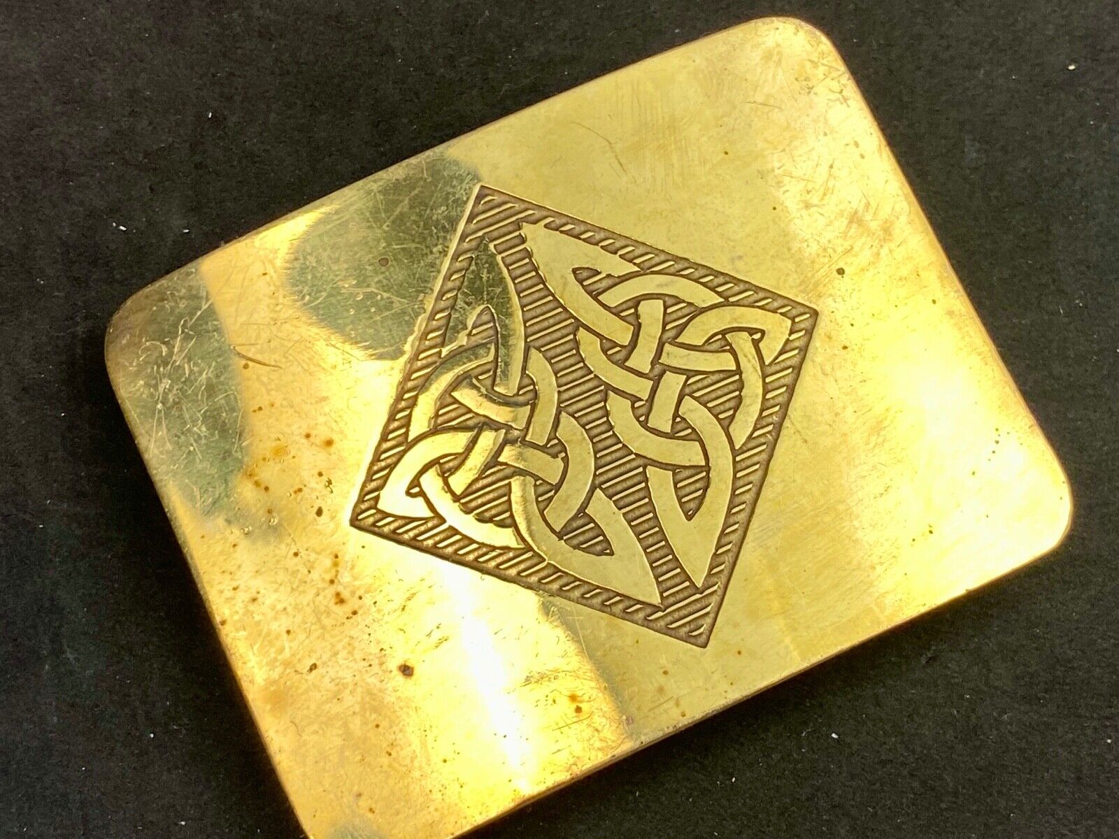 Vintage 1970s?  BOHO HIPPIE Ornate Lines Pattern Brass tone Belt Buckle 