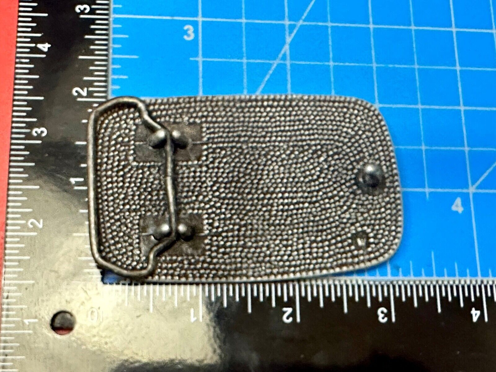 Vintage flower theme etched oval western belt buckle W/ rope border