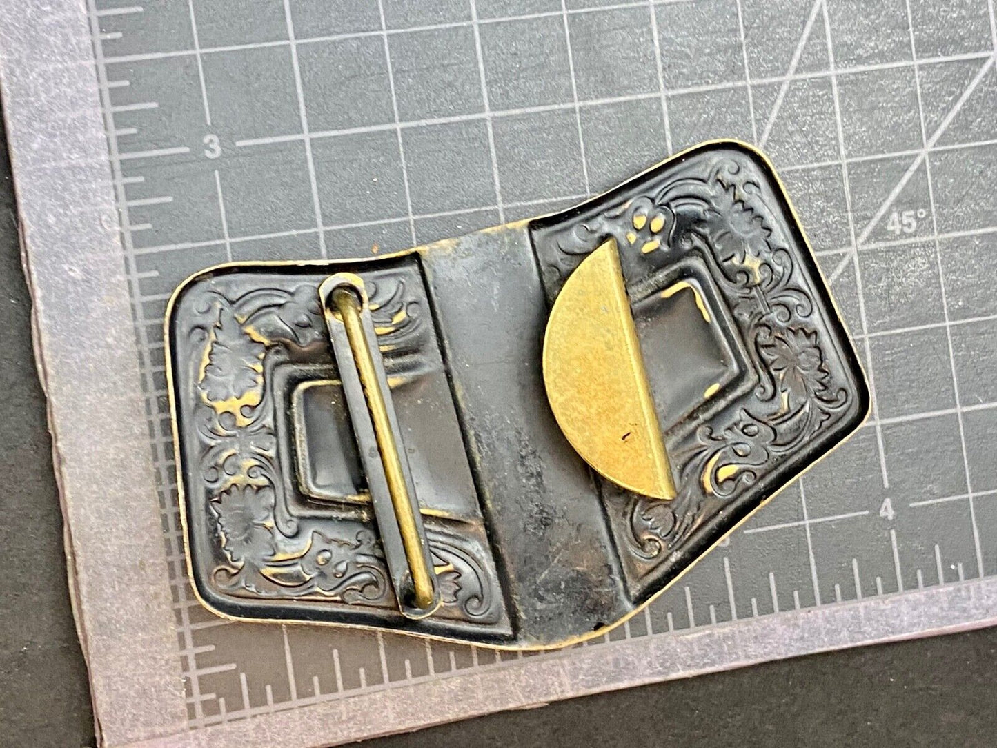 unique shaped vintage Western cowboy boots jeans cowboy cowgirl belt buckle 