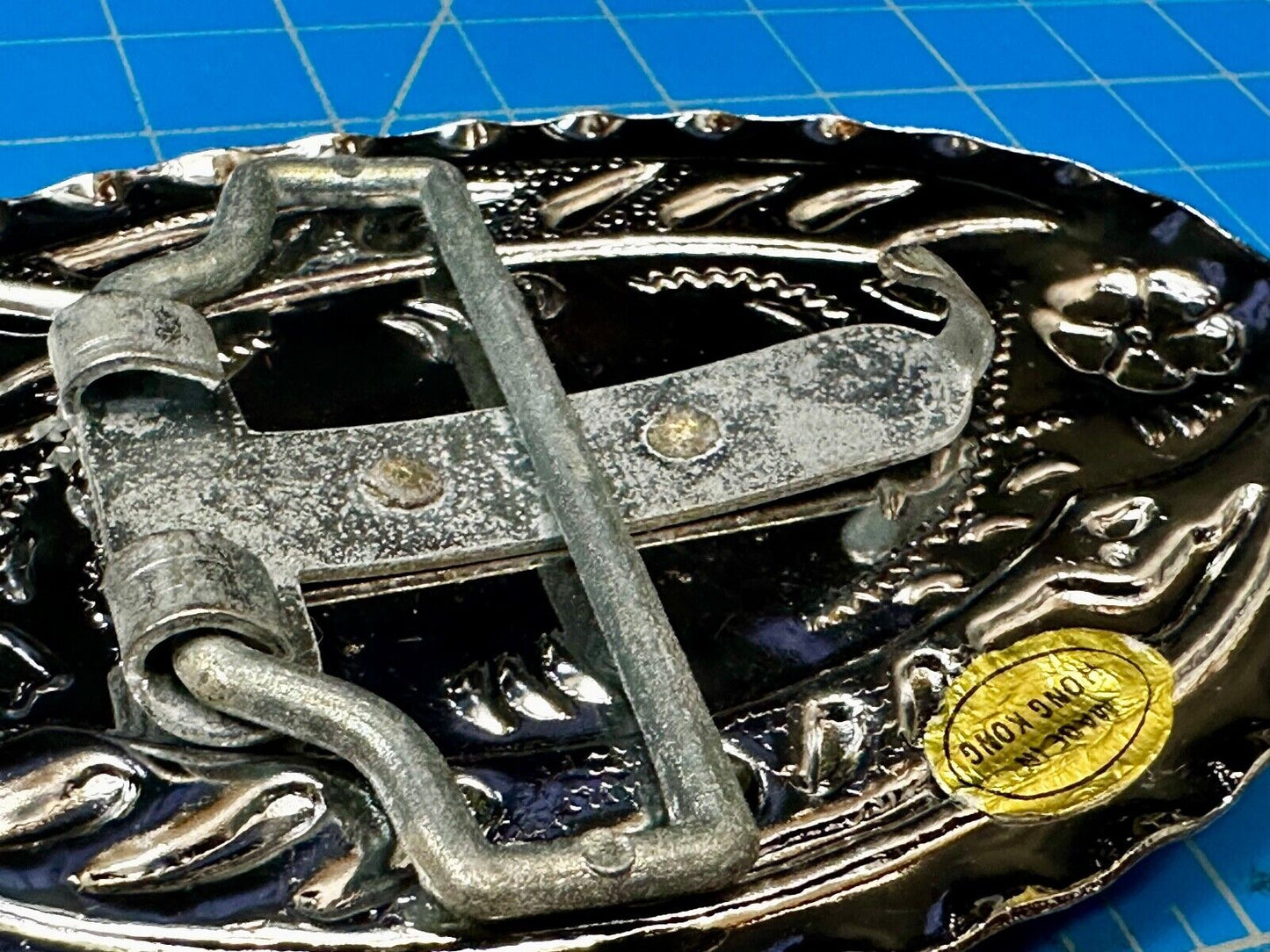 American Bald Eagle Flying High Silver Tone Patriotic Oval Cowboy Belt Buckle