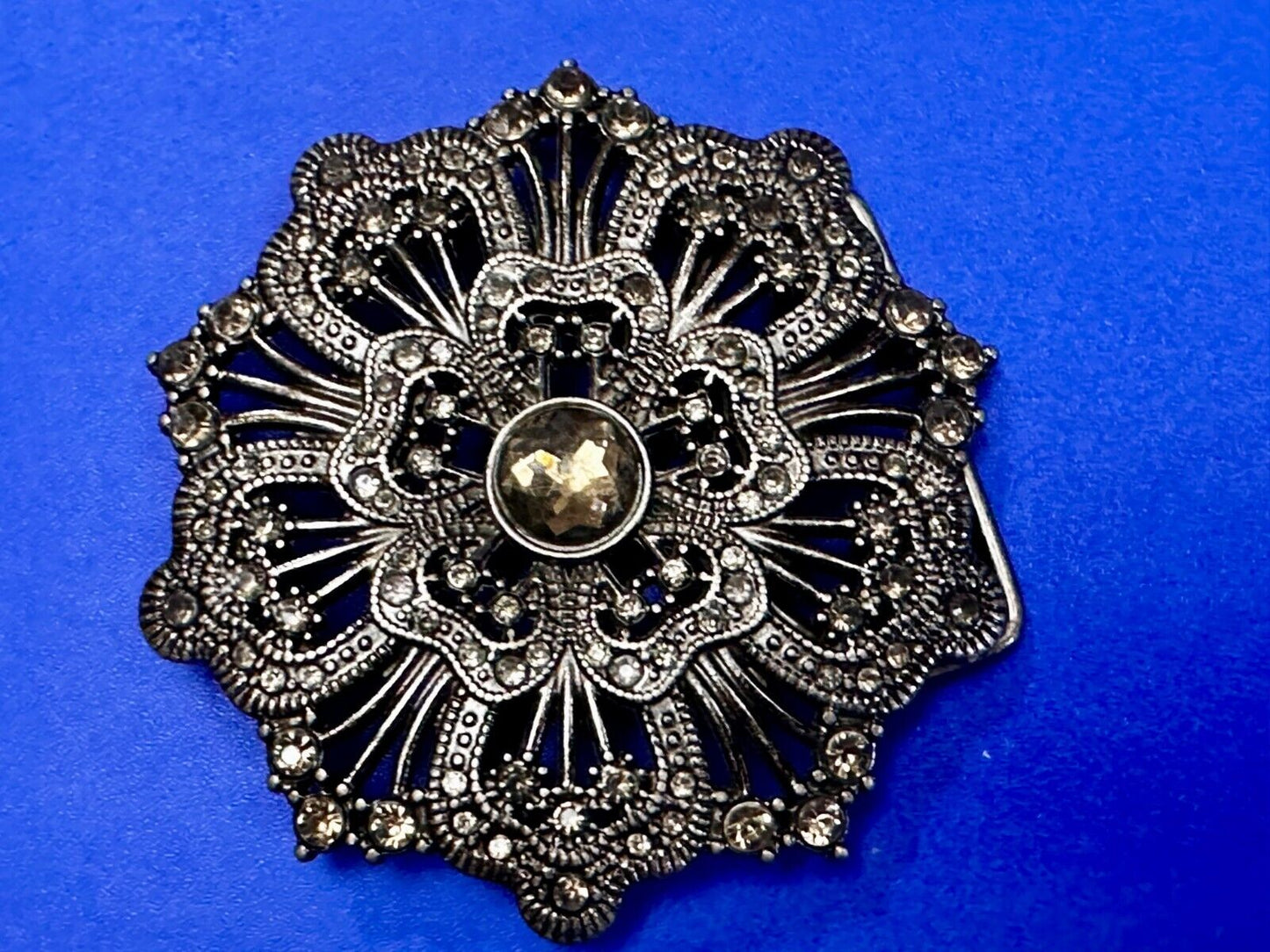 Victorian Style Beautiful Flower Shaped Rhinestone Accented Ladies Belt Buckle