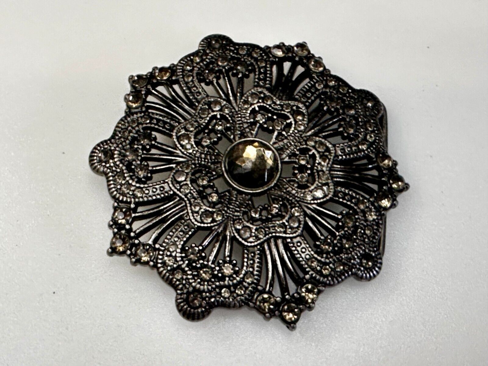 Victorian Style Beautiful Flower Shaped Rhinestone Accented Ladies Belt Buckle