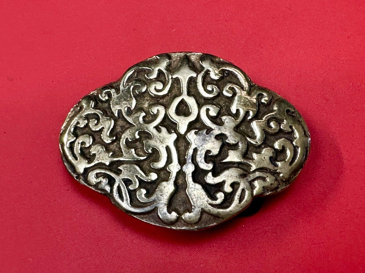 Vintage Hippie Hobo style curved swirl pattern cross solid brass belt buckle
