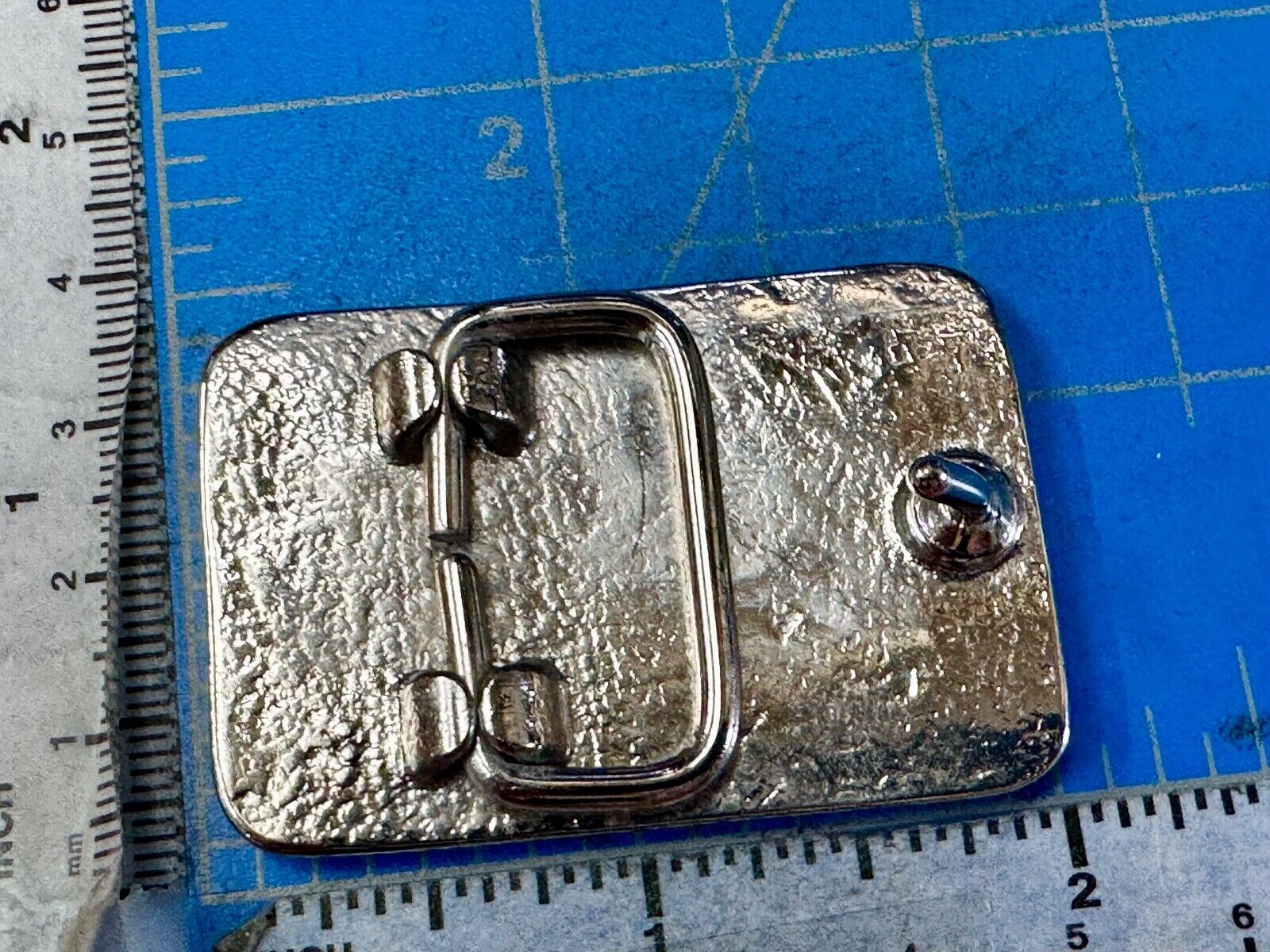 Vintage flower theme etched rectangular western gold tone belt buckle