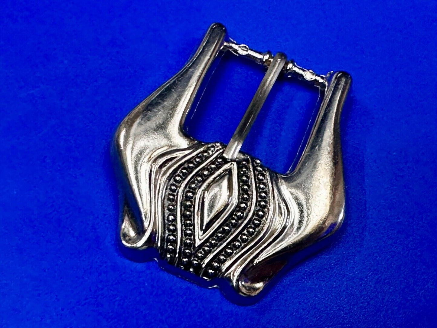 Unique Small Replacement Western Silver Tone Vintage Belt Buckle