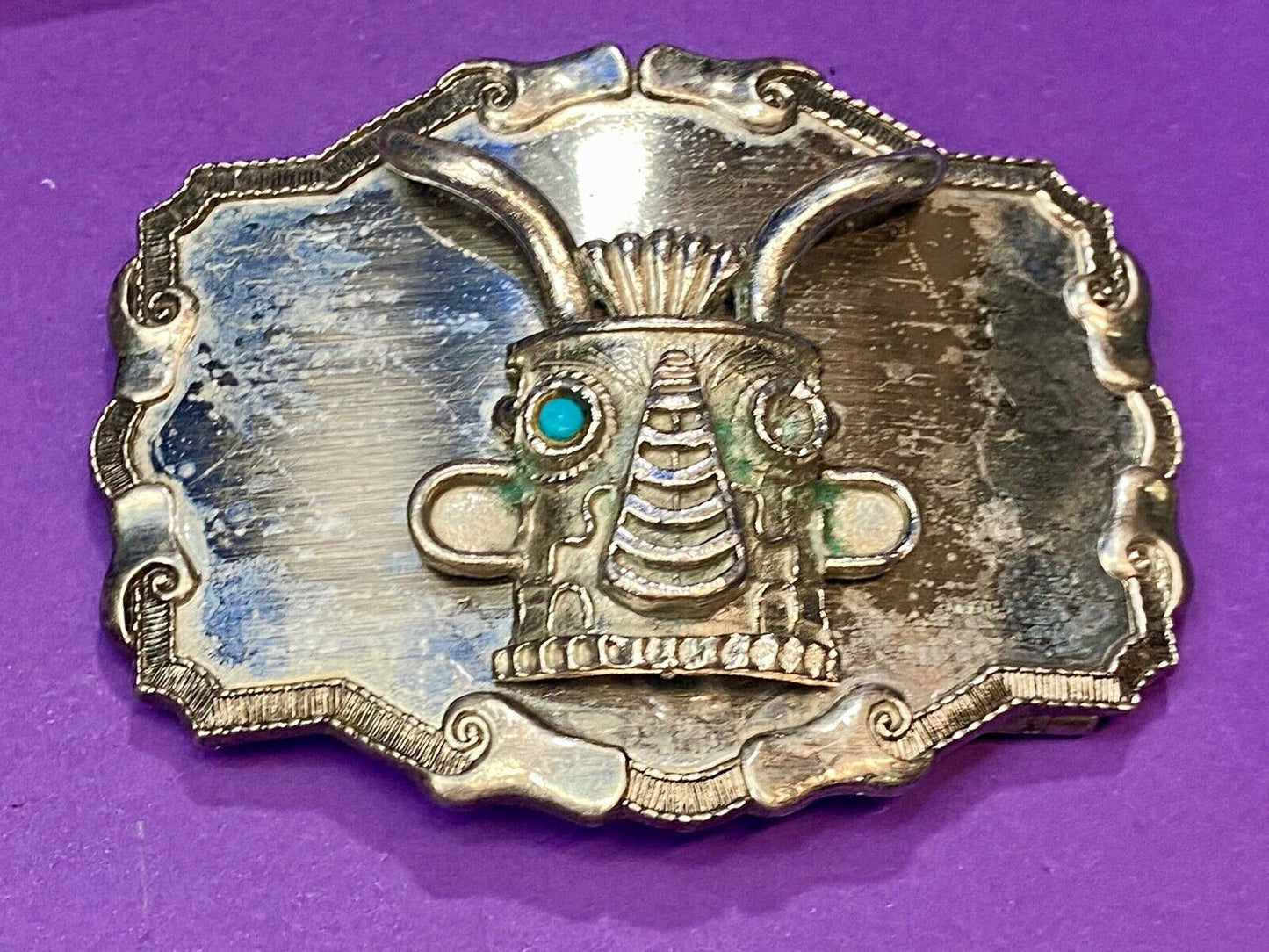 Very Different!   Raised Robot Head missing a blue eye! on western belt buckle 