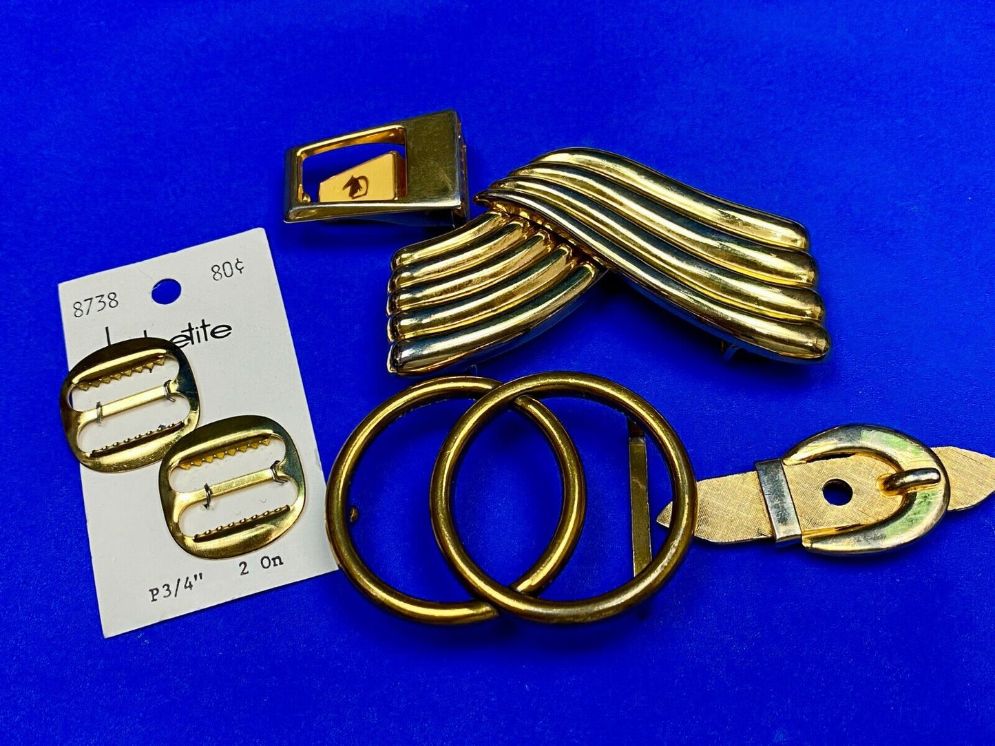 Vintage Lot Of Gold Tone Belt Buckle