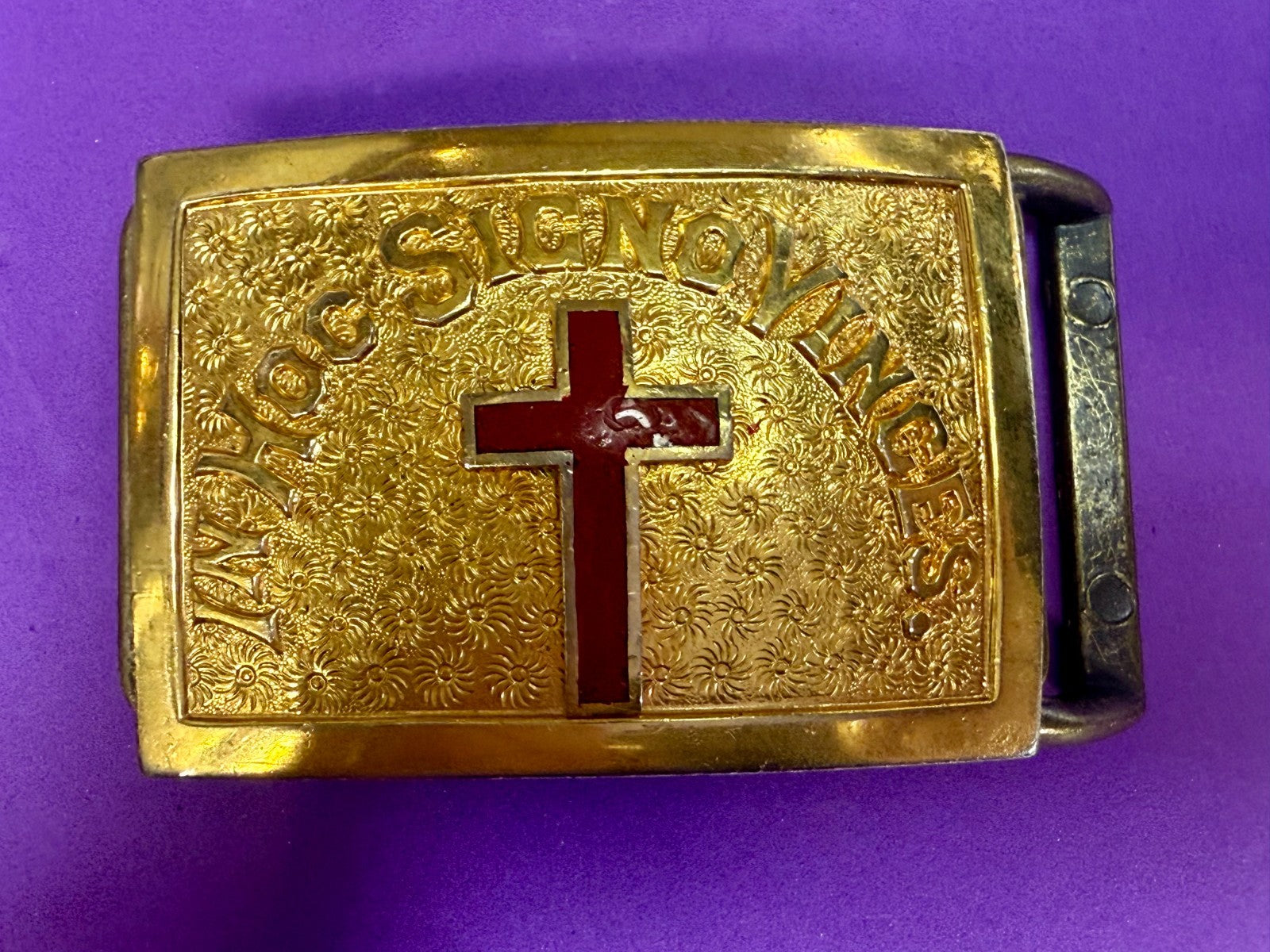 VINTAGE In Hoc Signo Vinces Masonic Knights Templar RED CROSS Belt Buckle