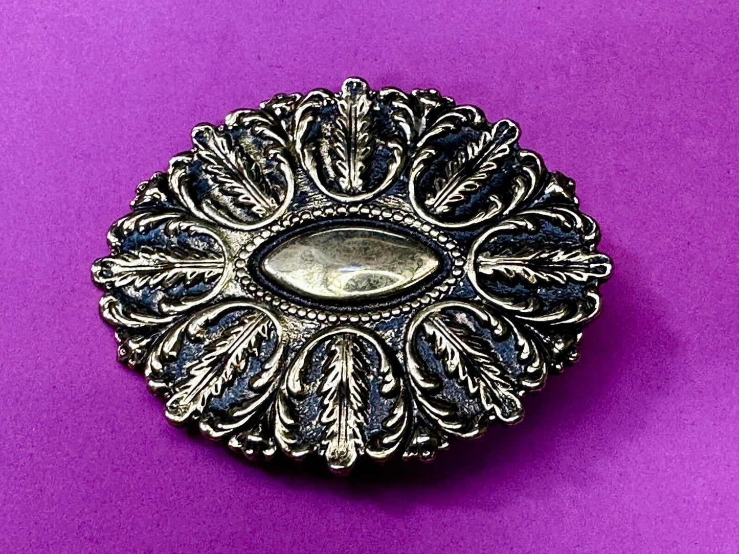 Vintage Leaf Theme Large Gold Tone VTG Belt Buckle by Pappagallo