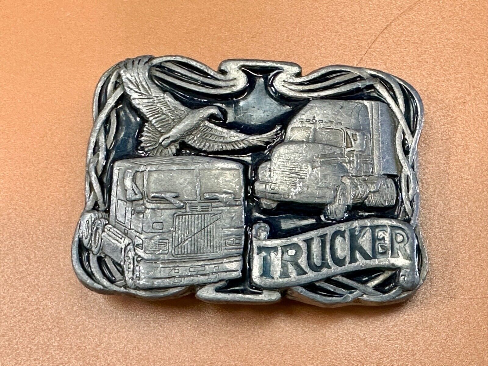 Trucker - Vintage Semi Driver Masterpiece collection belt buckle - of America!