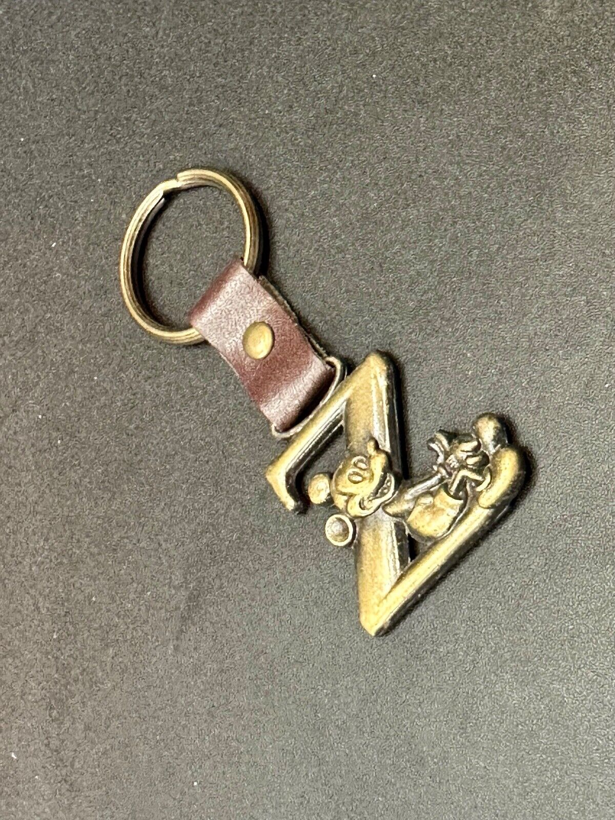 VINTAGE LETTER INITIAL Z MICKEY MOUSE DISNEY KEYCHAIN BRASS and LEATHER FOB