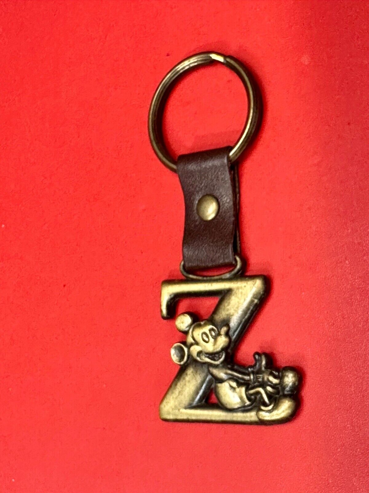 VINTAGE LETTER INITIAL Z MICKEY MOUSE DISNEY KEYCHAIN BRASS and LEATHER FOB