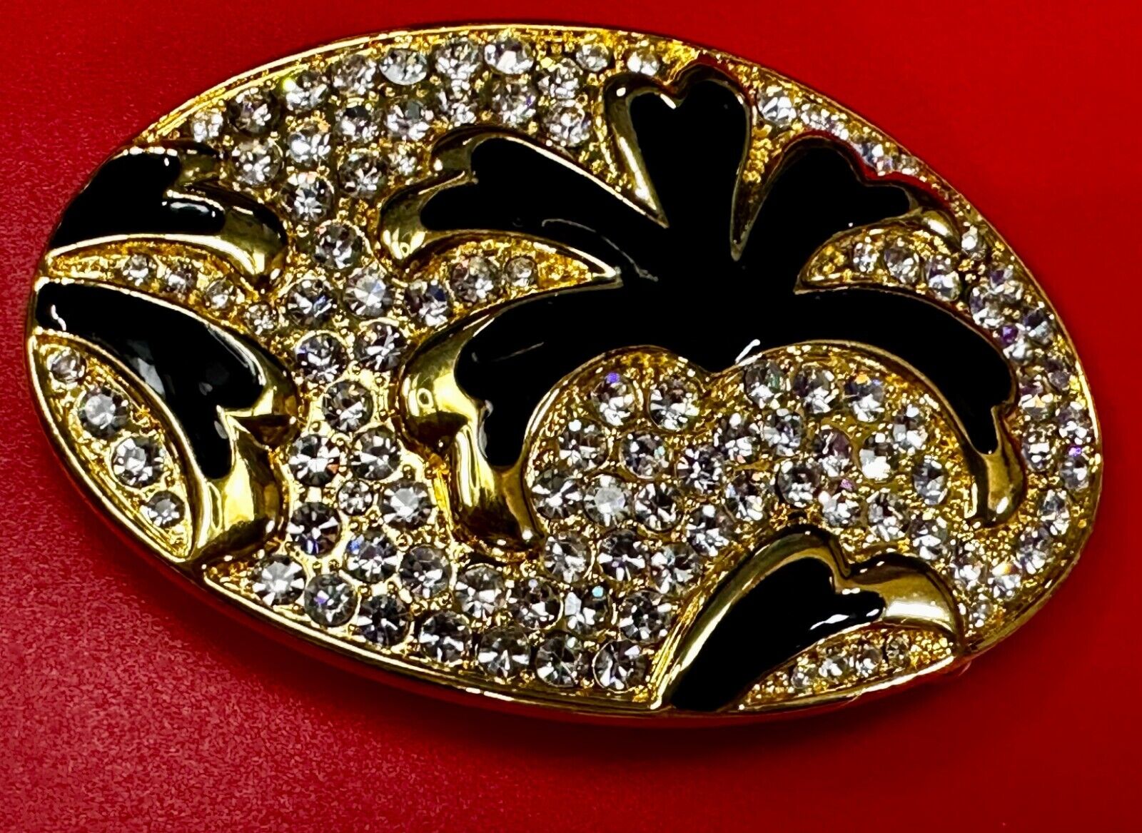 Beautiful Clear Rhinestone Covered Gold Tone Belt Buckle with Leaf Design