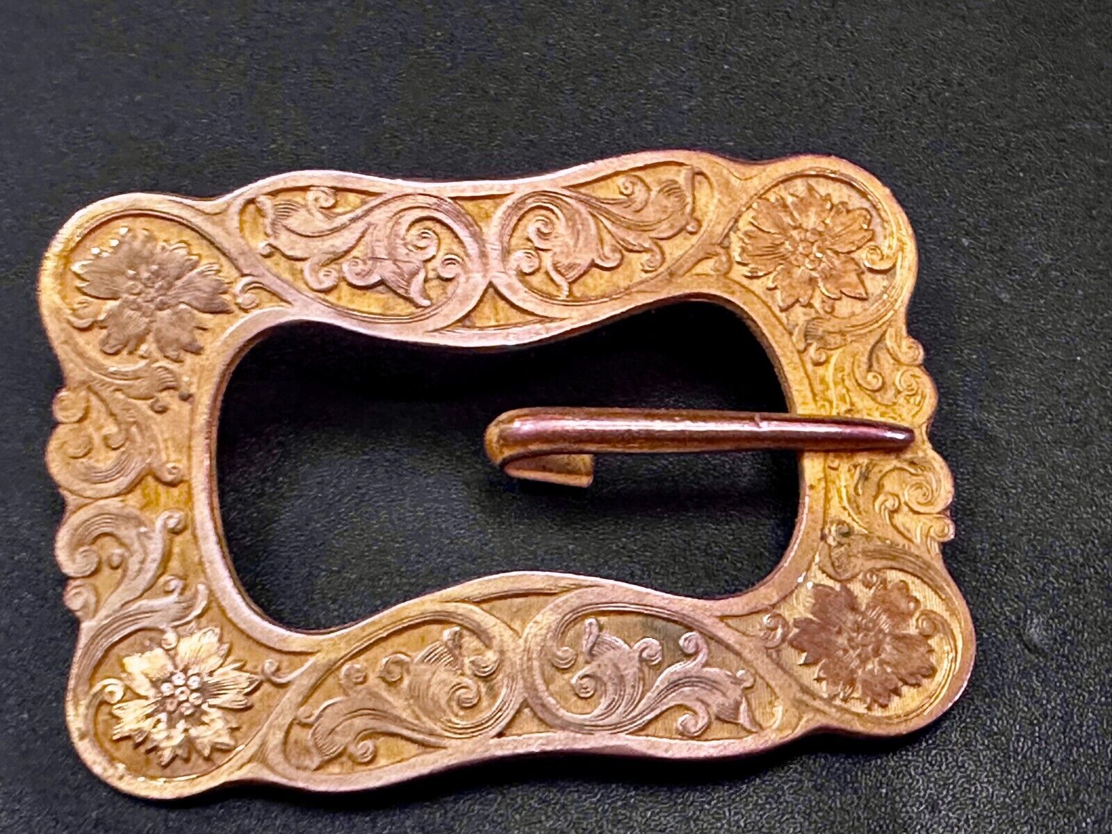 Antique? Victorian Art Nouveau Gold Color Filigree Hook Prong Belt Buckle