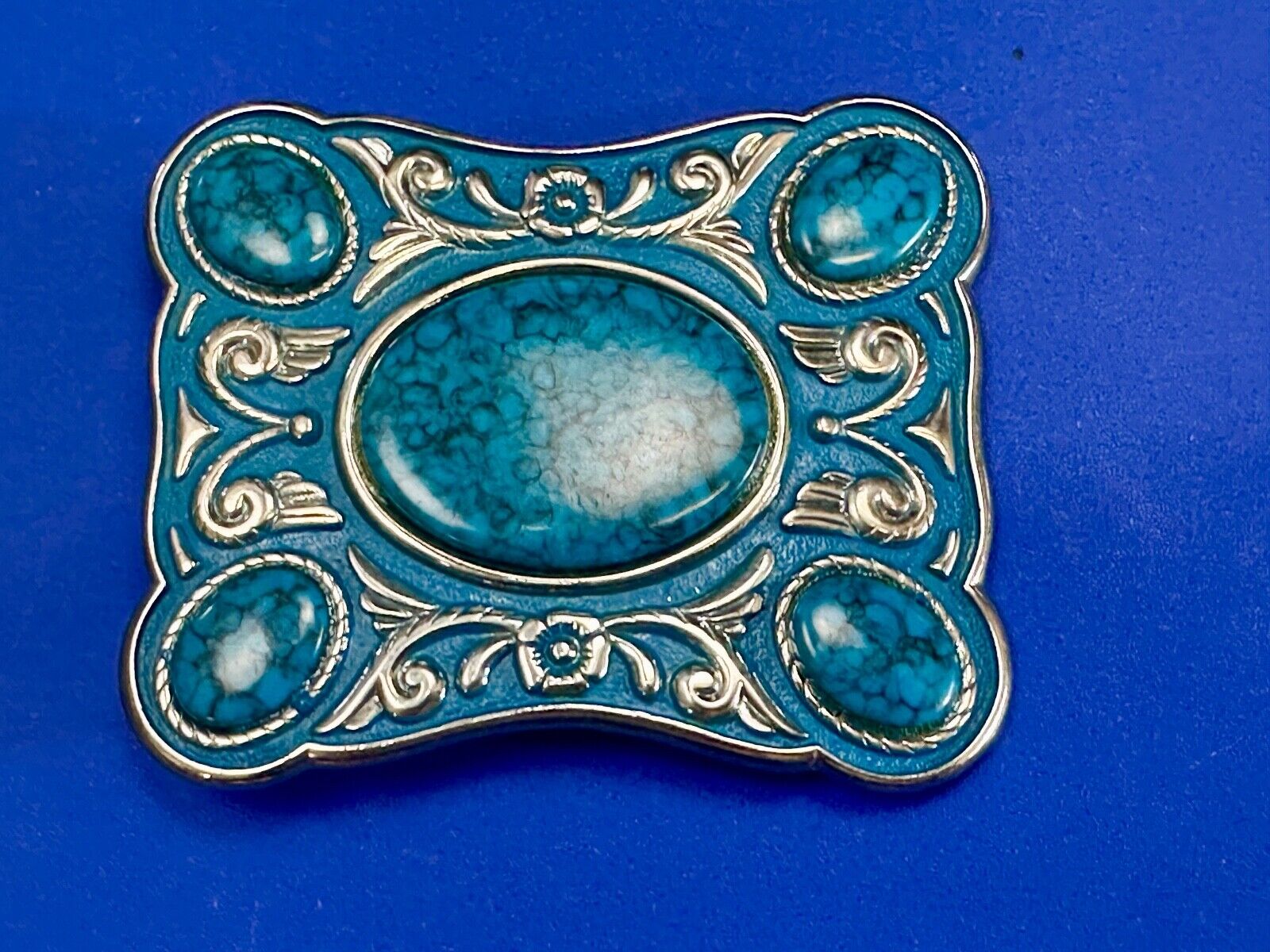 Turquoise Colored Cabochon Stones on Silver Tone Southwestern belt buckle