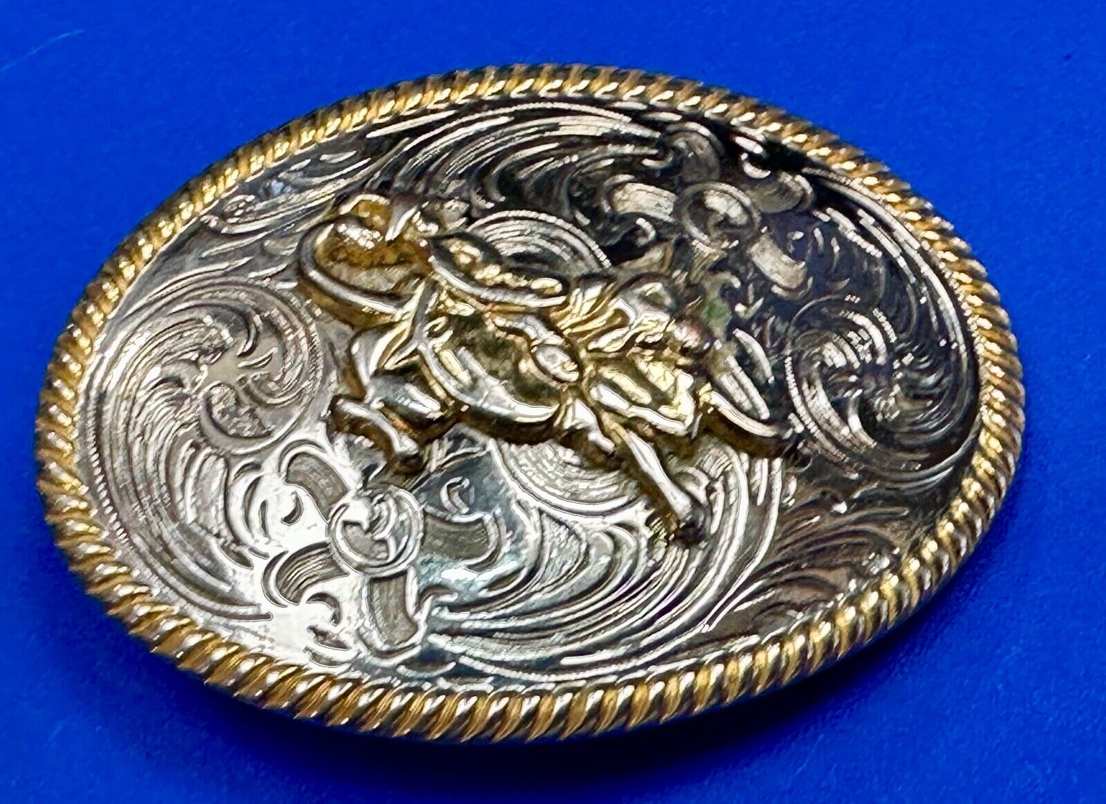 2.5" wide Two tone Vintage western rodeo cowboy belt buckle.