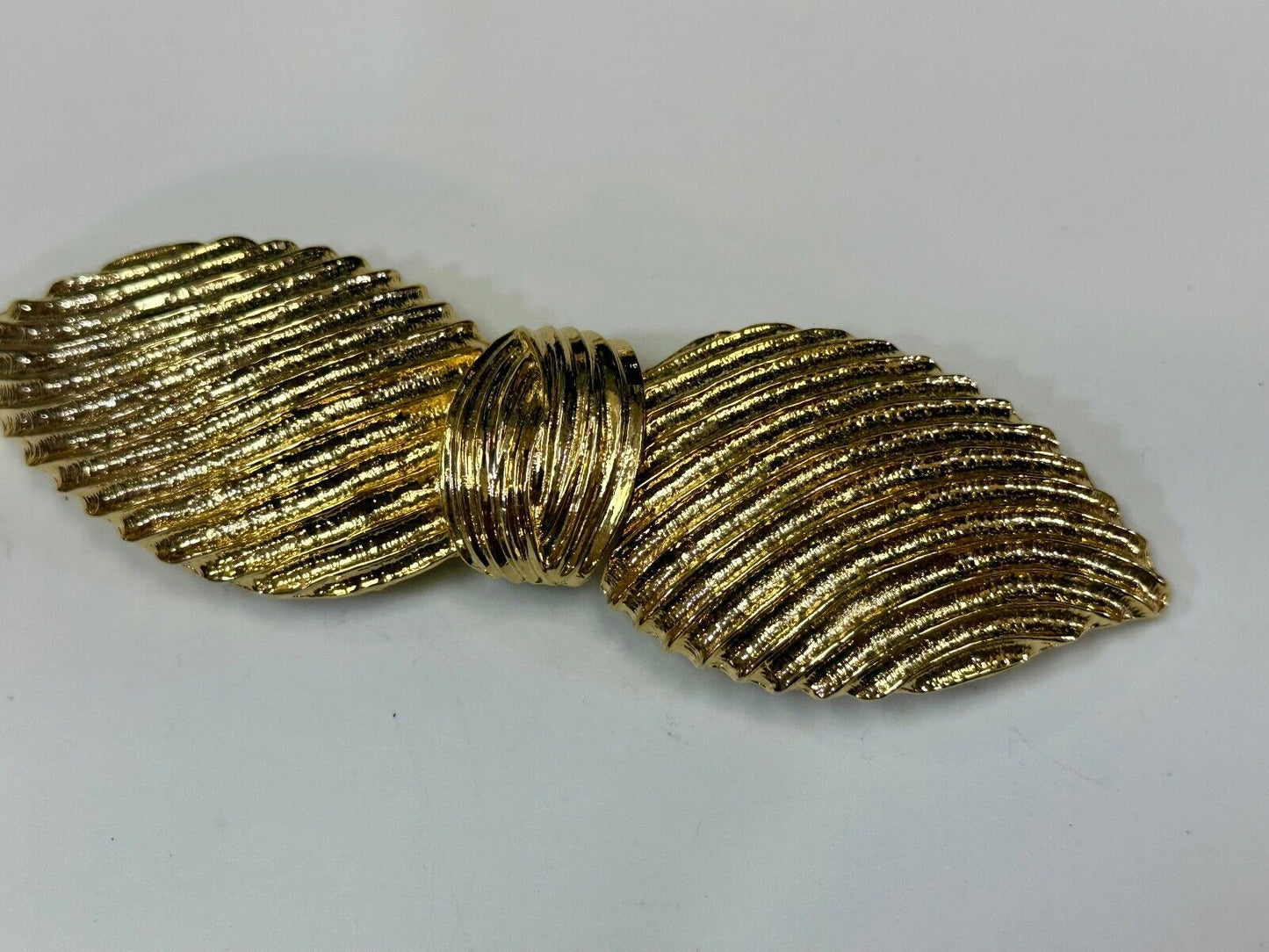 two piece large leaf interlocking gold tone vintage 80's Mimi Di N belt buckle