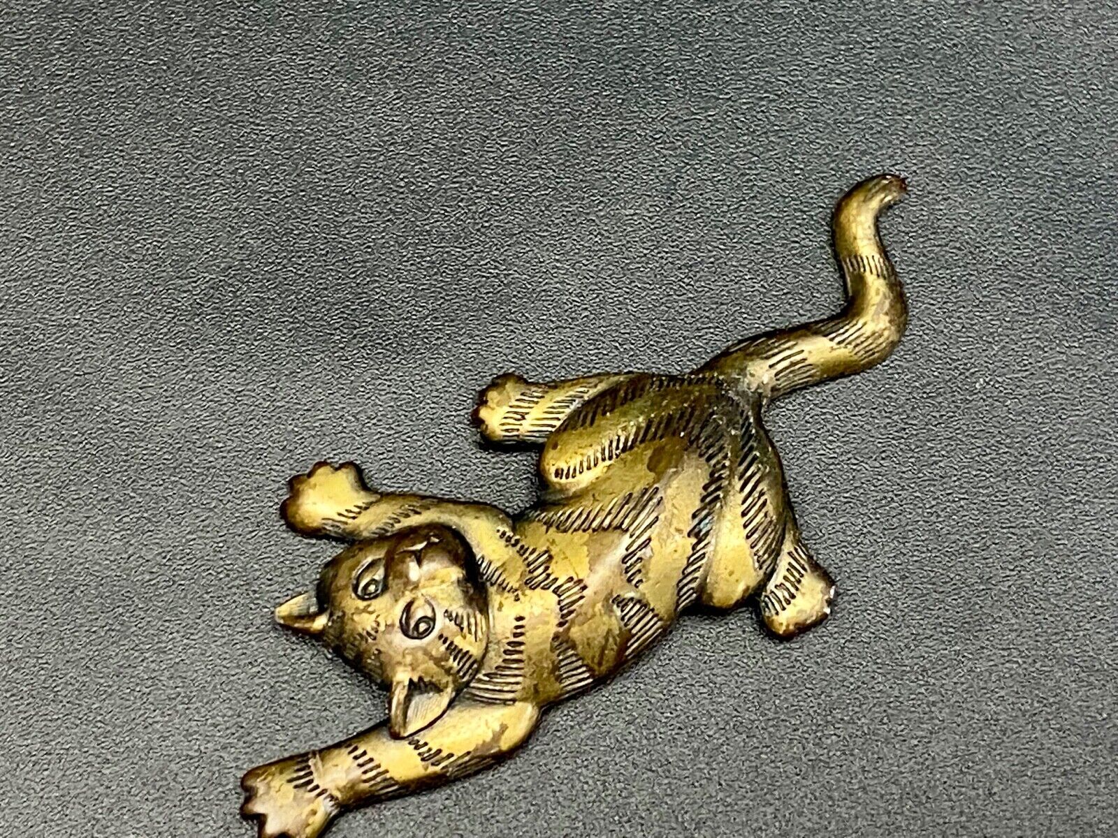 Vintage JJ 1988 Large 3" Cat Brooch Jonette Pin GoldTone Modernist Designer~Rare