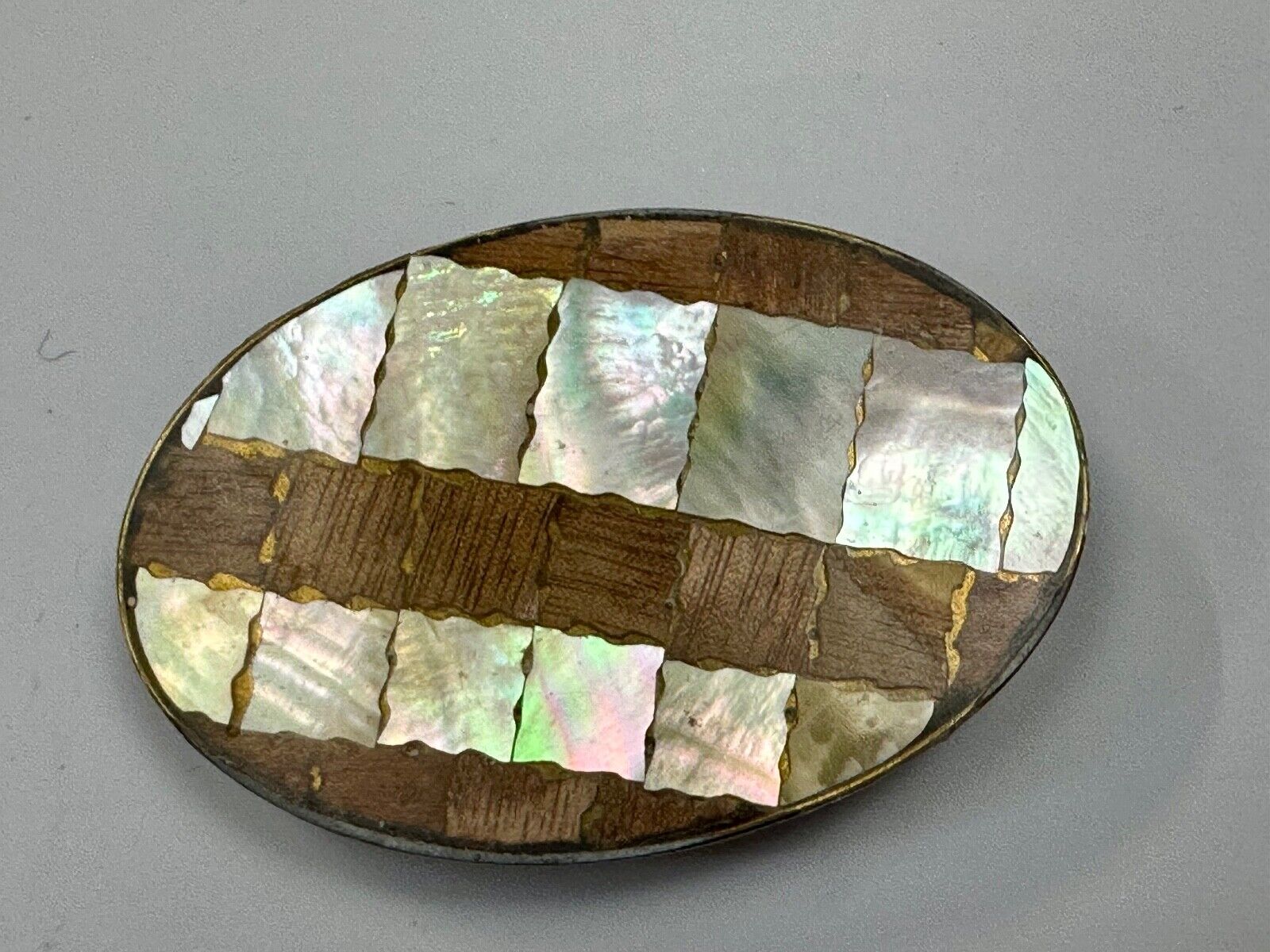 Abalone Shell and wood squares in Vintage oval belt buckle - See Hallmark!