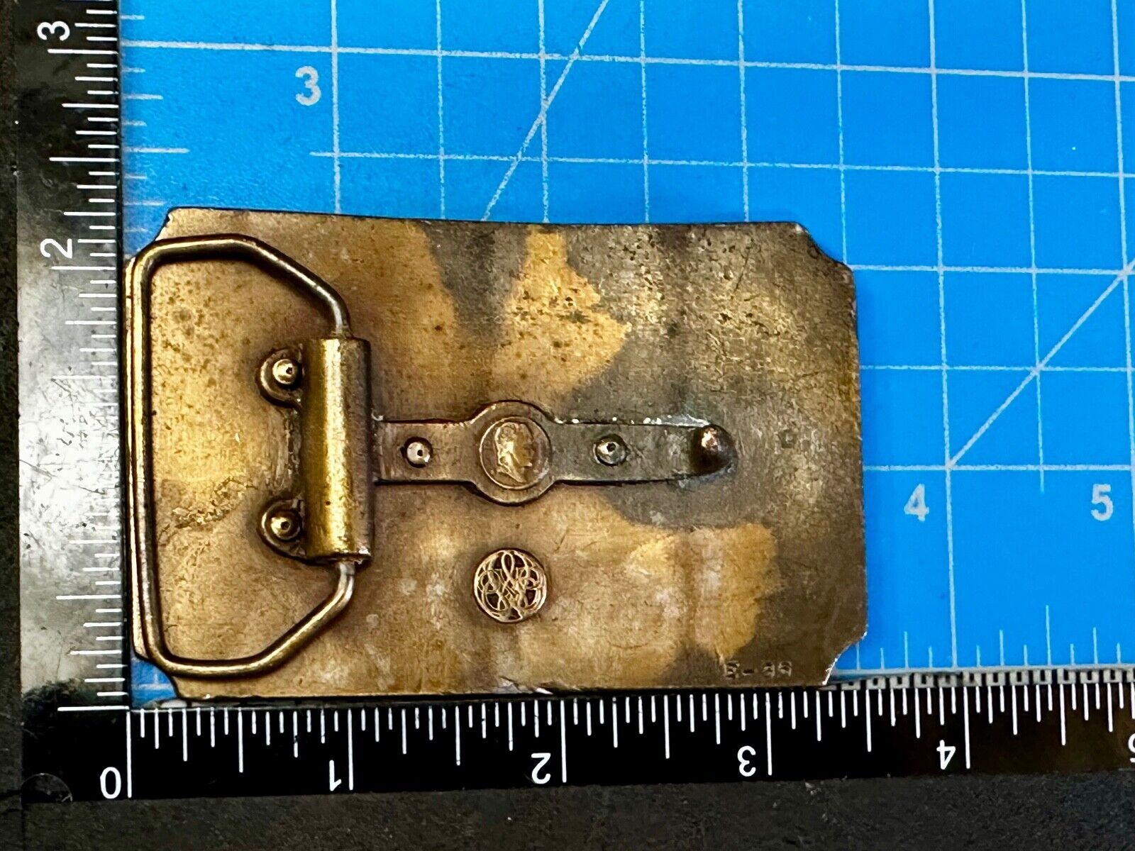The Hangtown Jerkline Sierra Humps and Saddleback Vintage Bergamot Belt Buckle