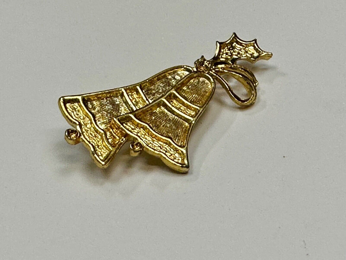Vintage Bells & Holly BEATRIX Gold Tone Christmas Holiday Brooch Pin