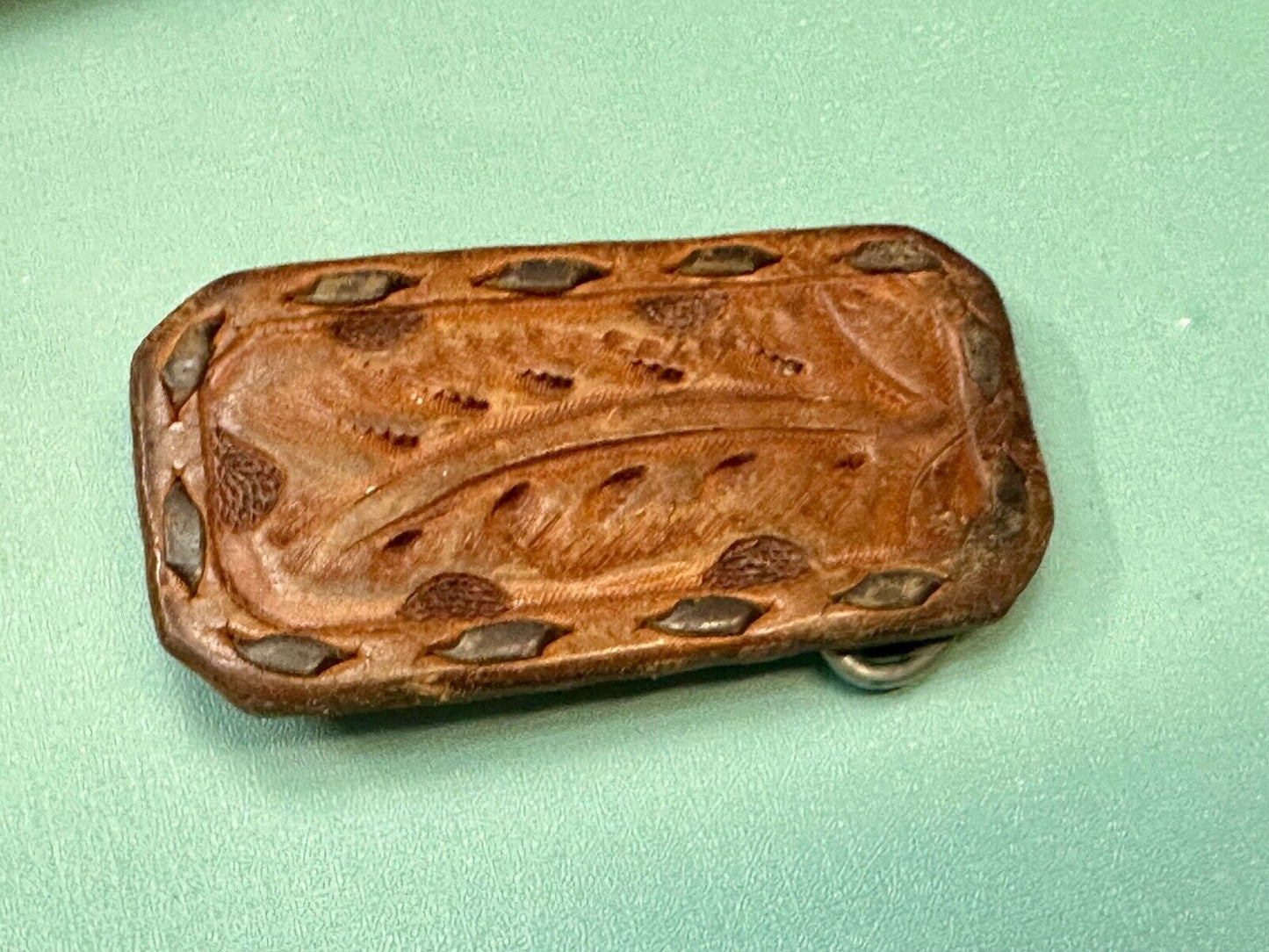 Vintage leaf pattern on stitched multi layer leather rectangular belt buckle