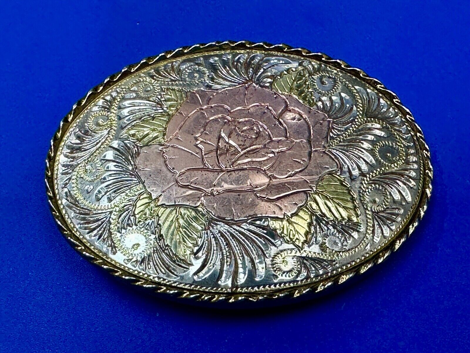 Beautiful Rose - Vintage mixed metal Western flower swirl theme Belt Buckle - W