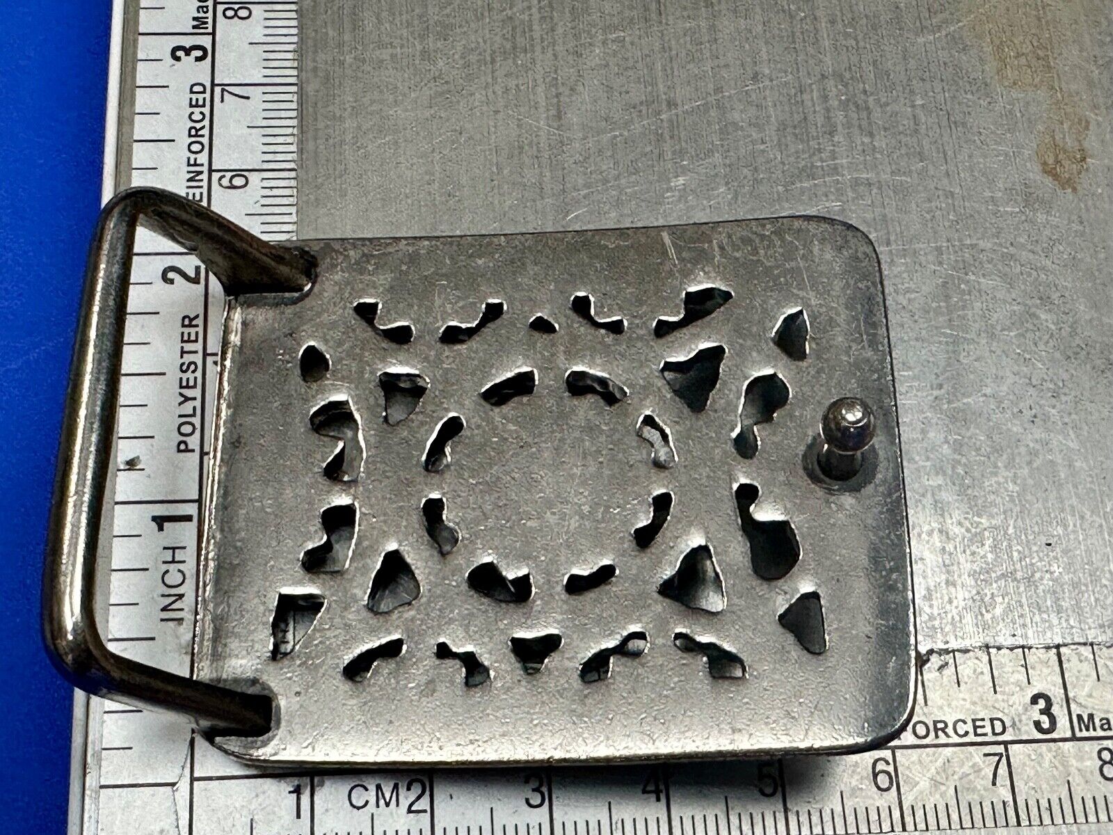 Antique dotted vintage style - modern see through belt buckle