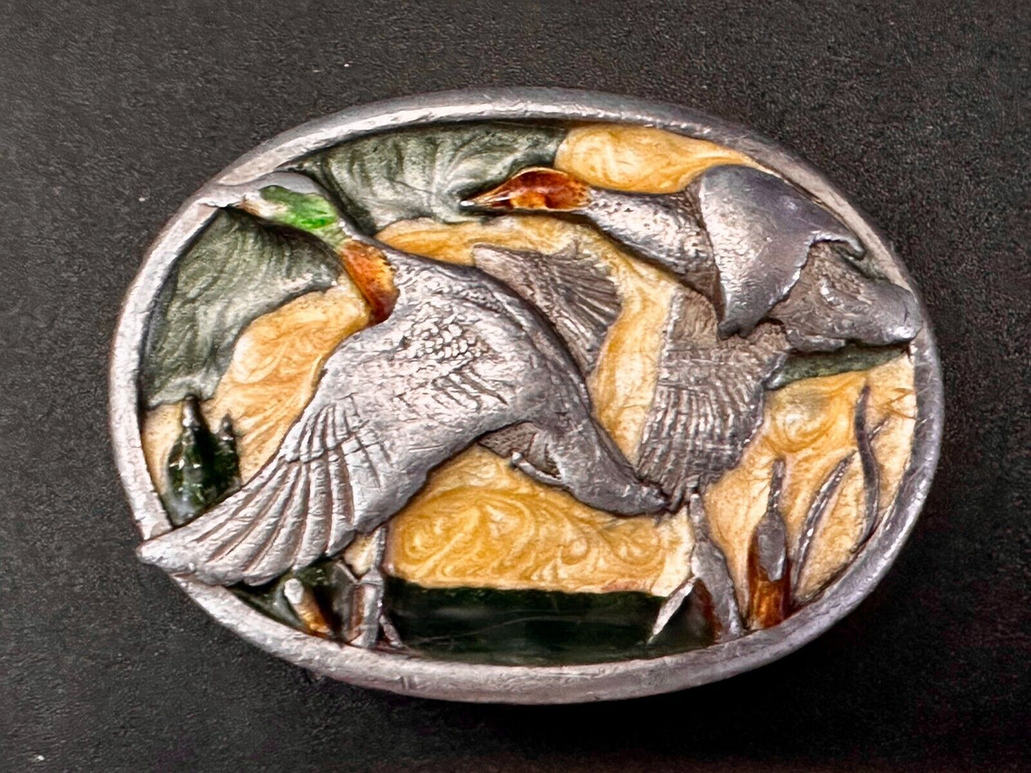 American Wild Mallards Ducks  Flying Over the Lake VTG 1983 Belt Buckle Siskiyou