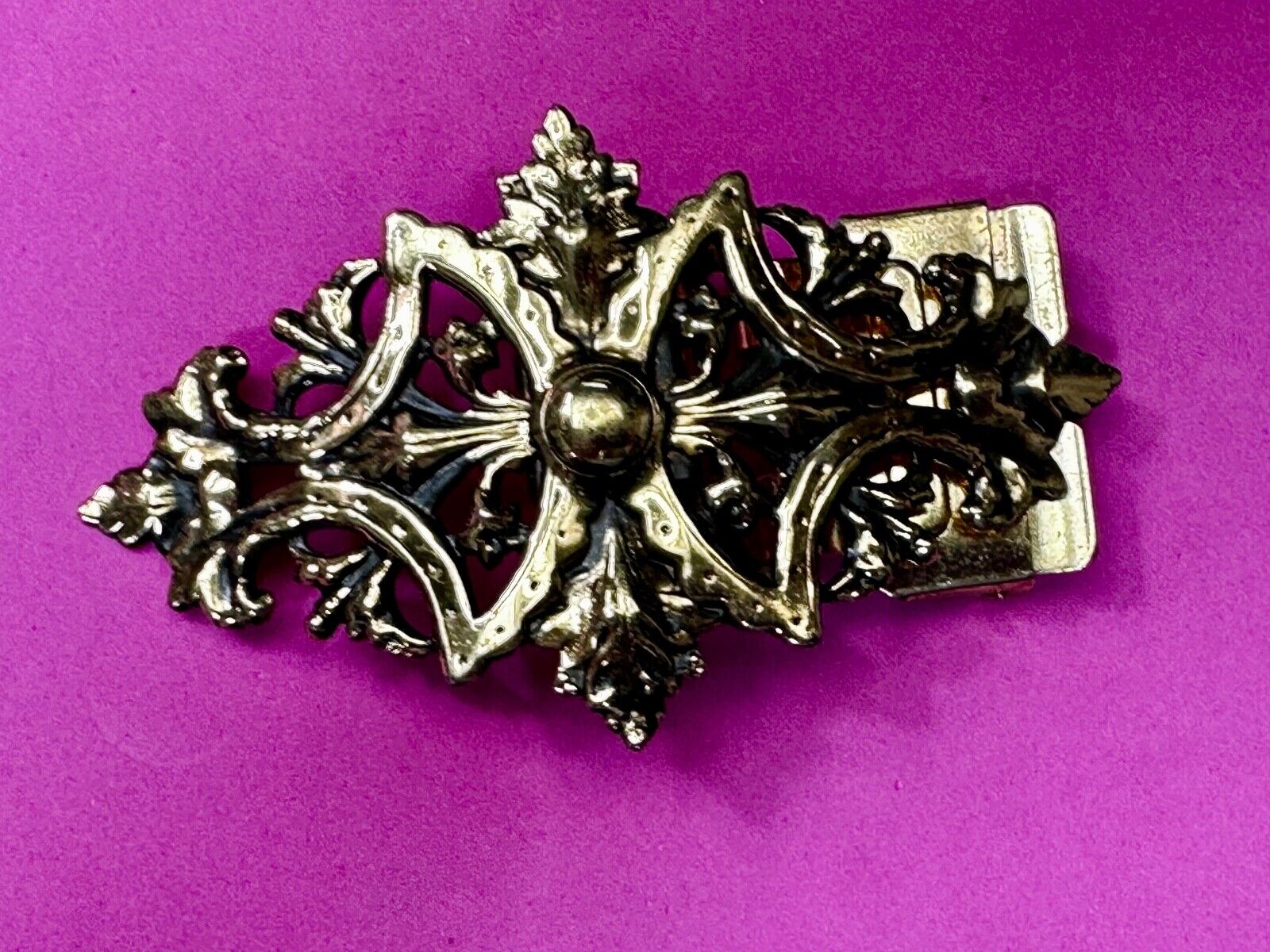 Victorian Style Filigree with Large Gold Tone Leaves Vintage Belt Buckle