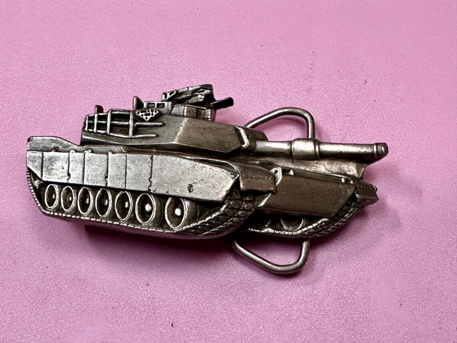 US Army Abrams Tank Anthony J Irvin Vintage 1979  Figural Bergamot Belt Buckle